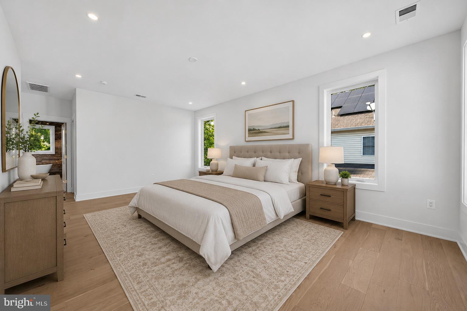 VIENNA WOODS - Residential