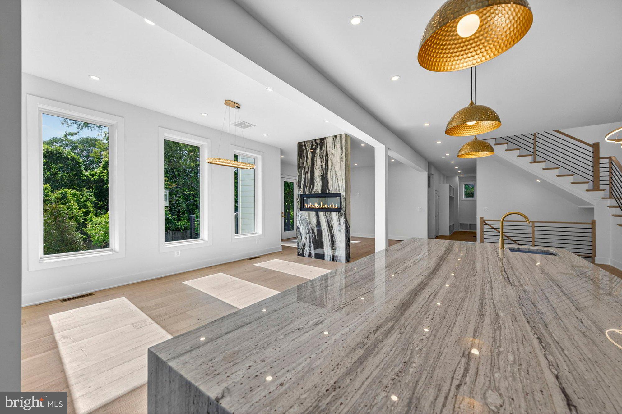 VIENNA WOODS - Residential