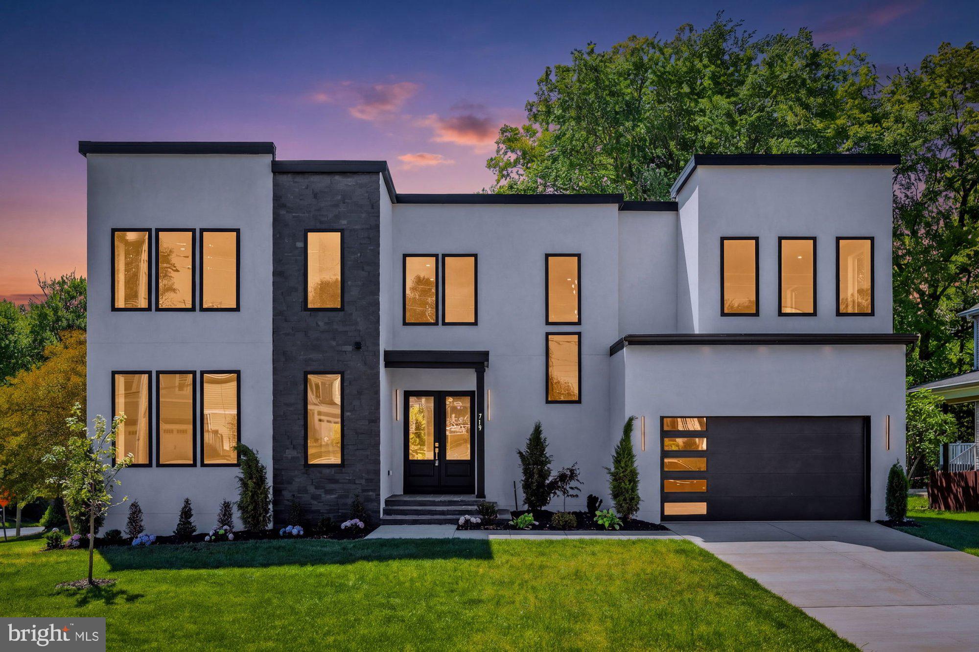 VIENNA WOODS - Residential