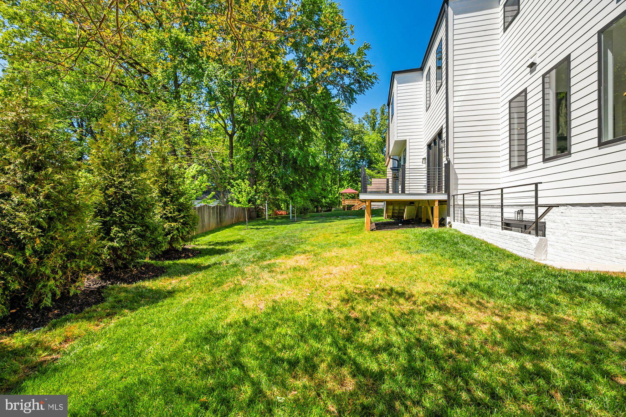 VIENNA WOODS - Residential