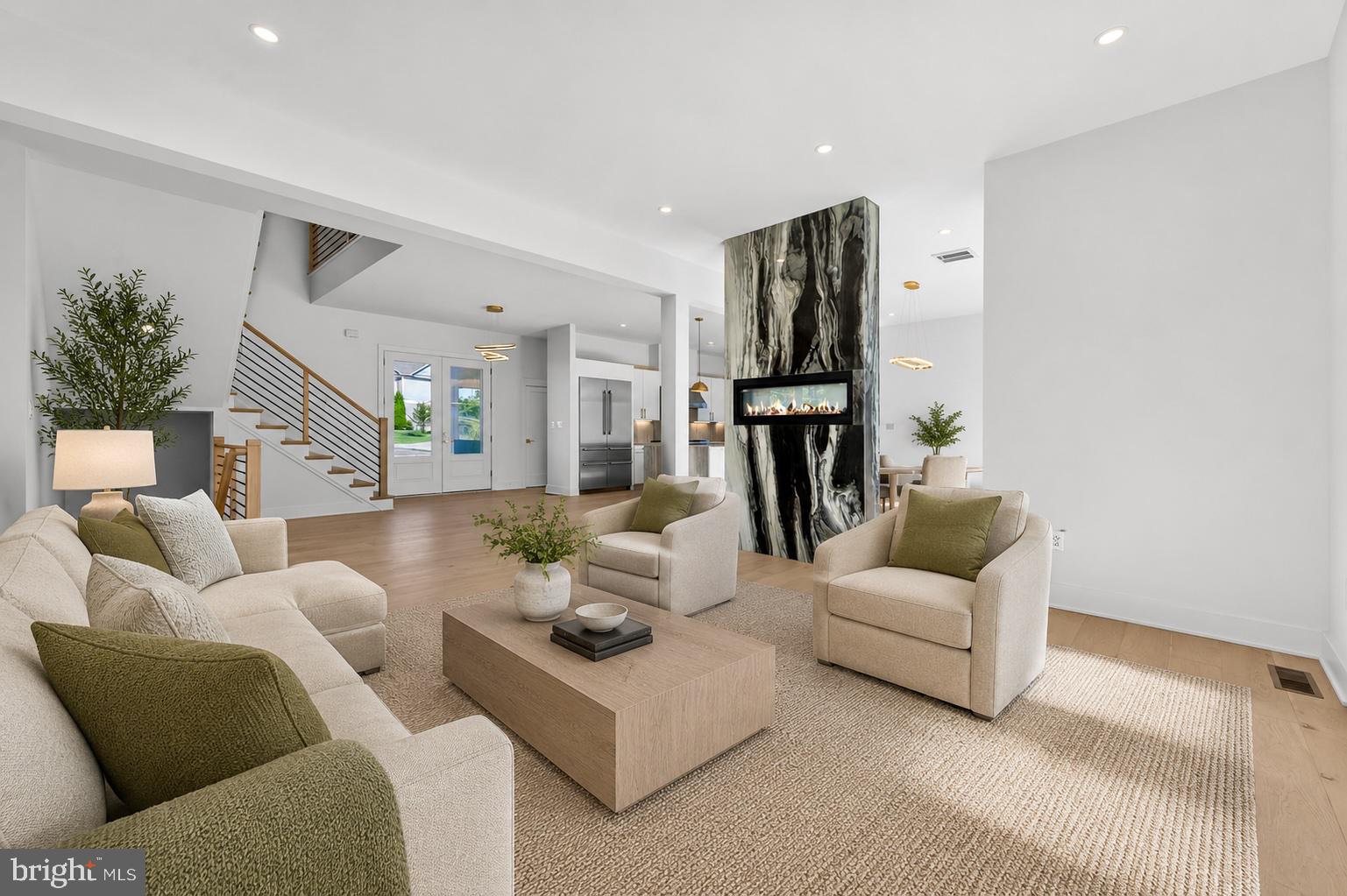 VIENNA WOODS - Residential
