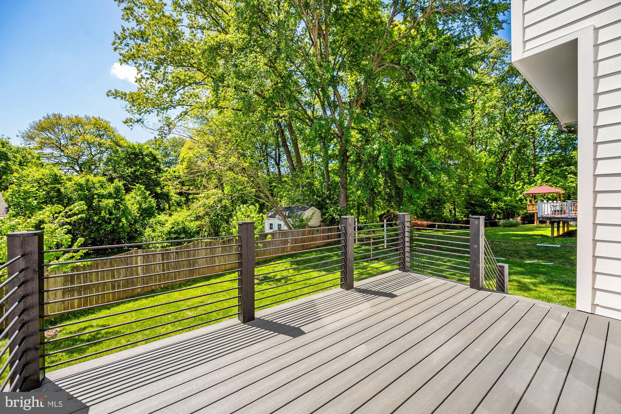 VIENNA WOODS - Residential