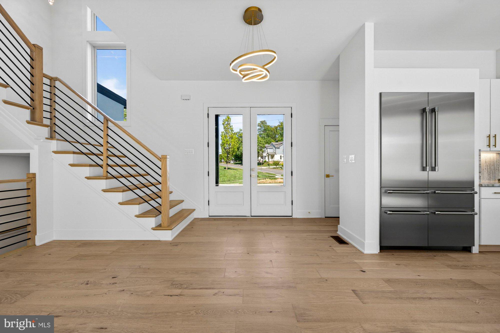 VIENNA WOODS - Residential