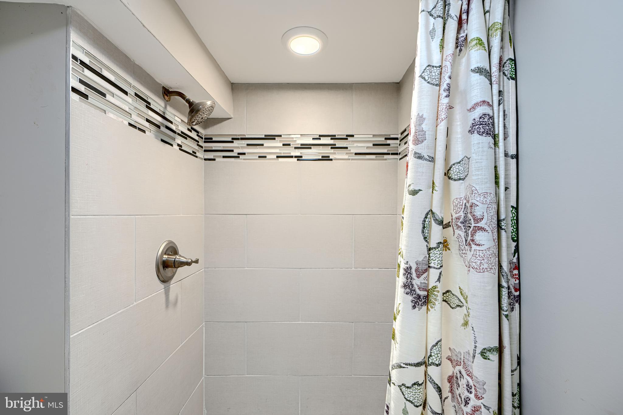 ROSEDALE - Residential