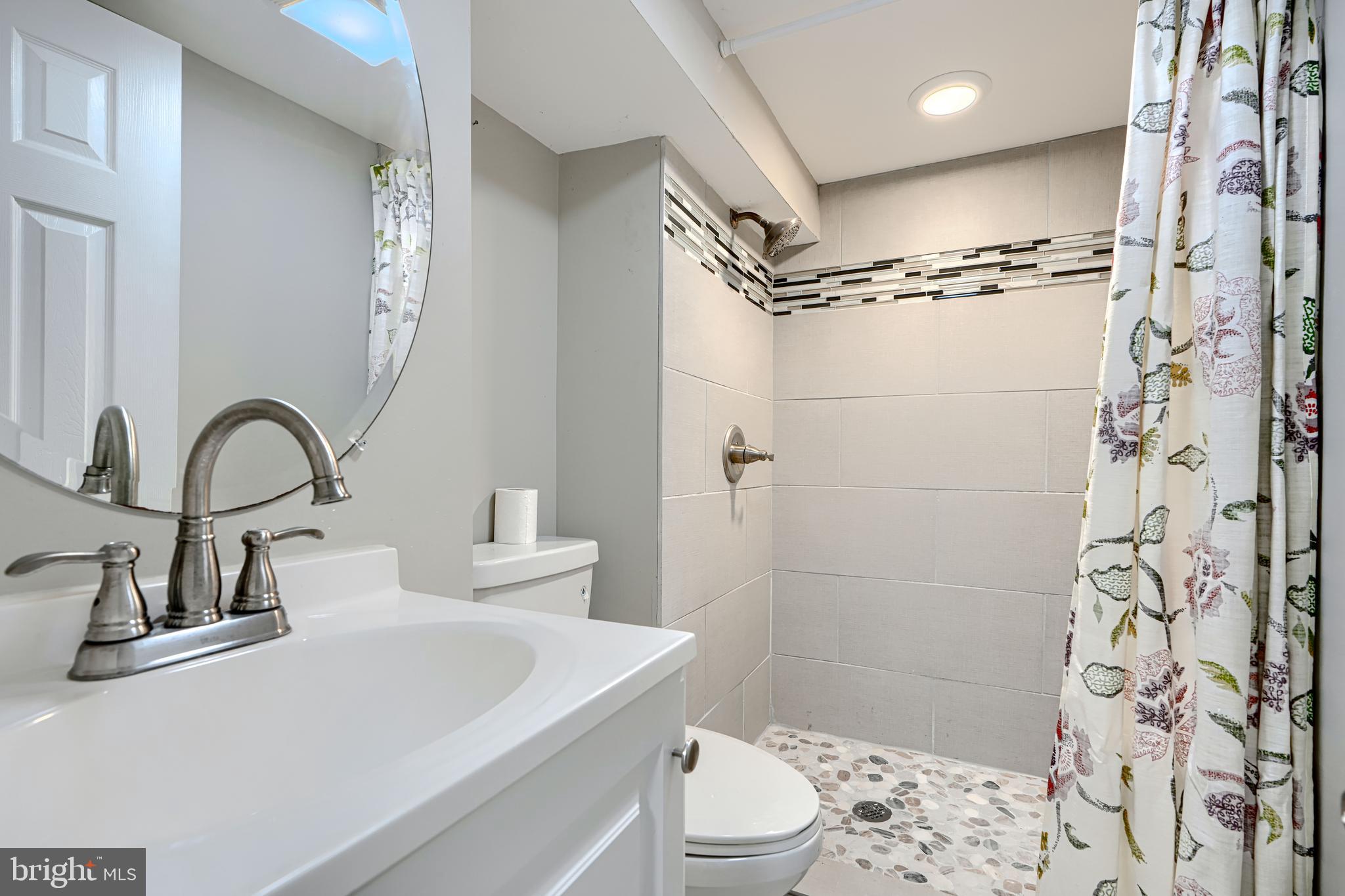 ROSEDALE - Residential