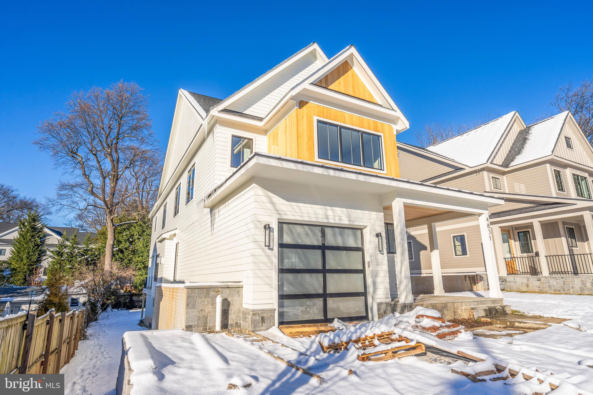 CRESTON - Residential