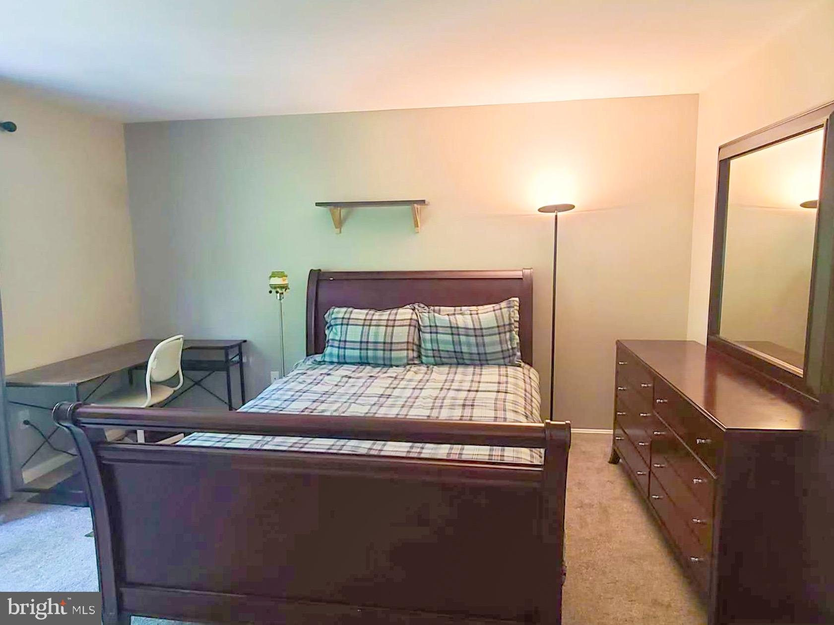 DEERBORNE - Residential Lease