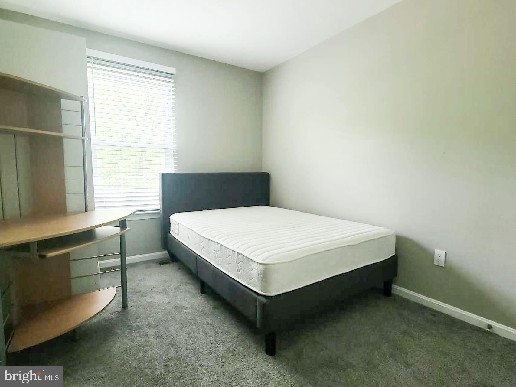 DEERBORNE - Residential Lease