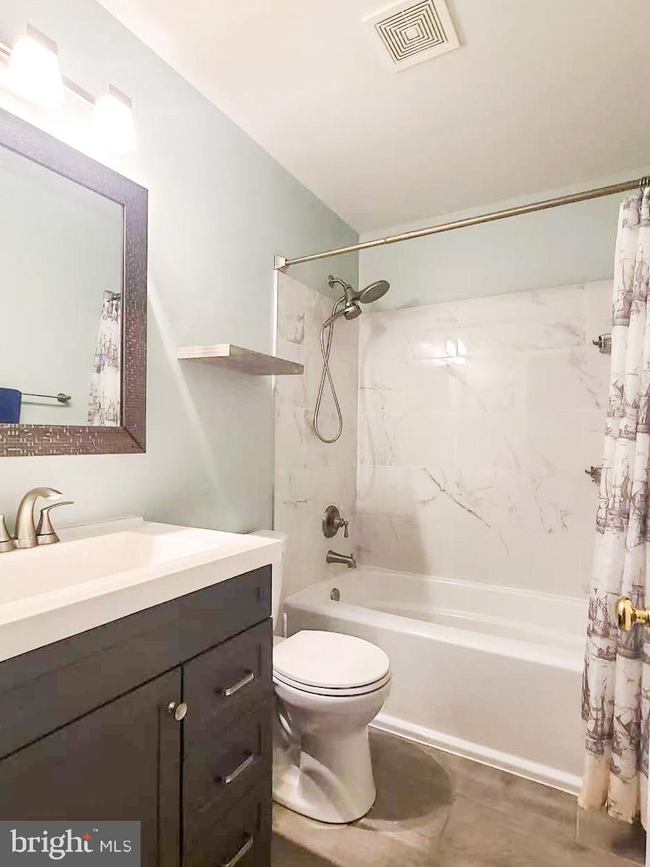 DEERBORNE - Residential Lease