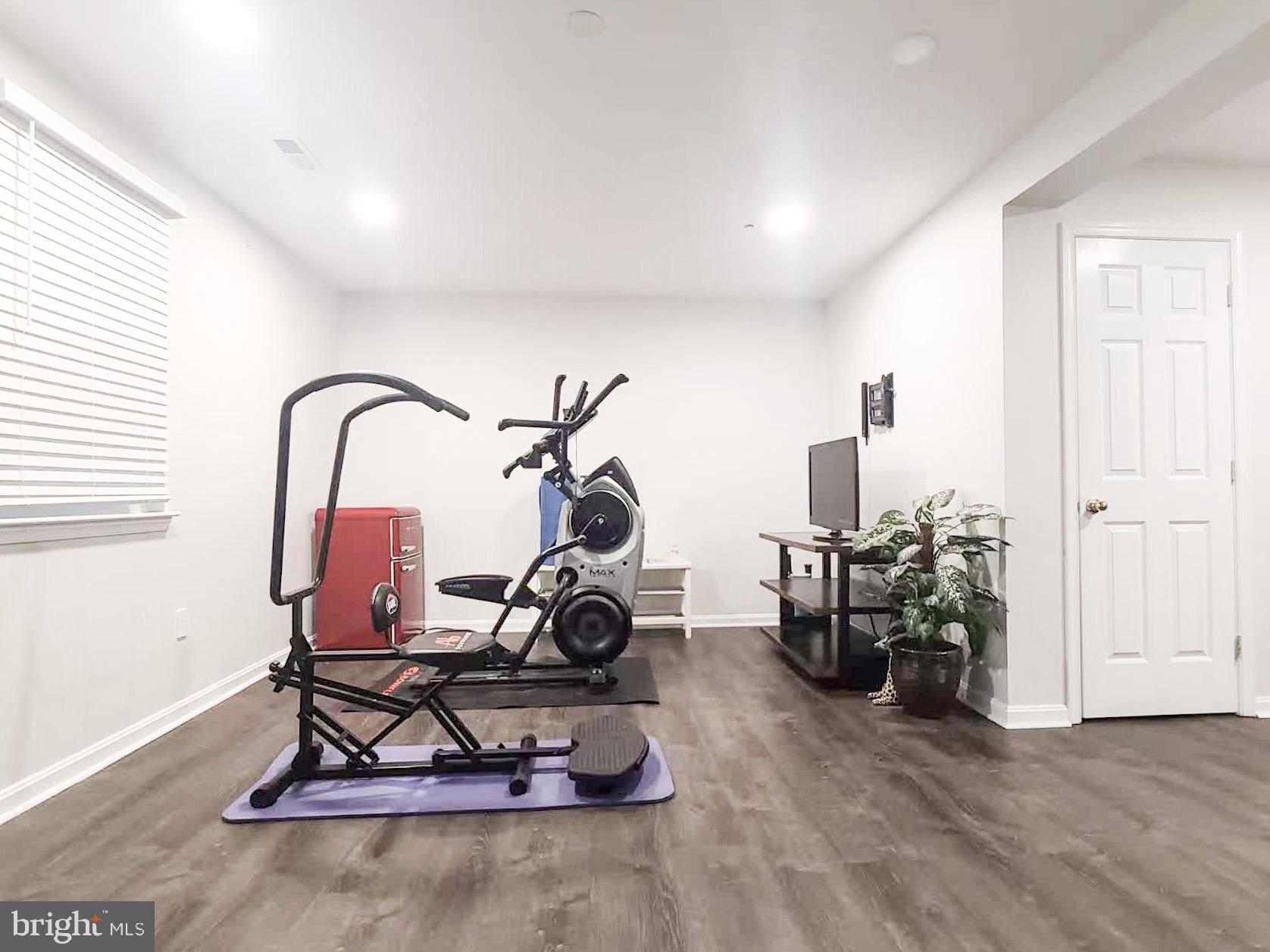 DEERBORNE - Residential Lease