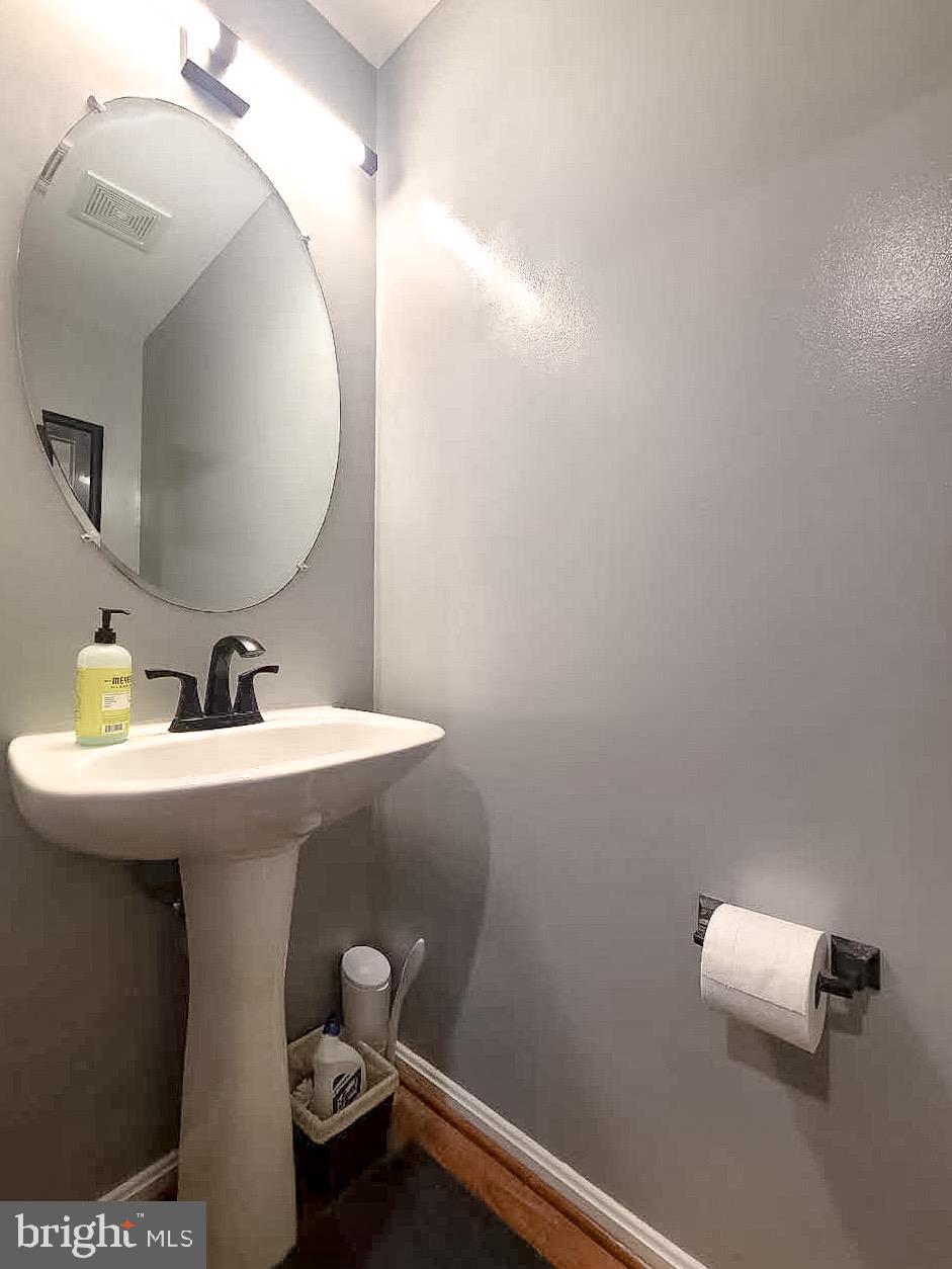 DEERBORNE - Residential Lease