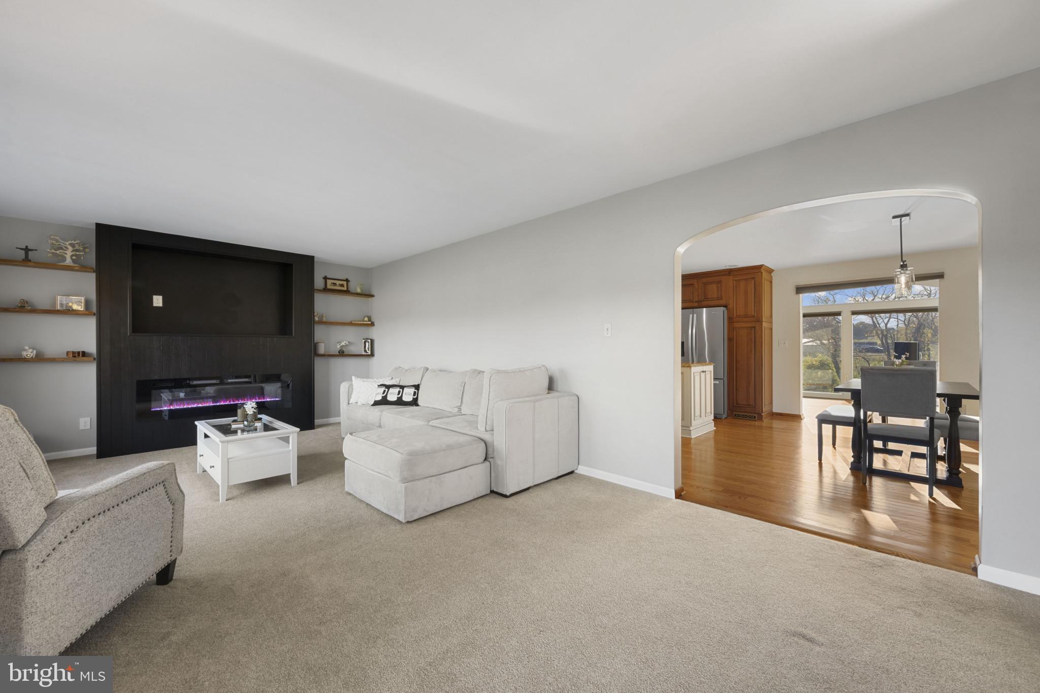 HAMPSTEAD - Residential