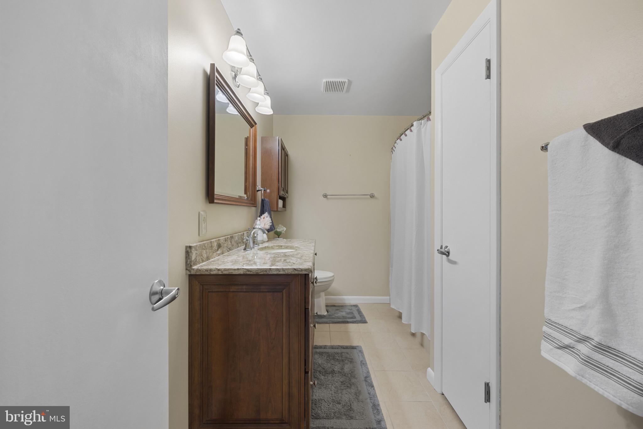 HAMPSTEAD - Residential