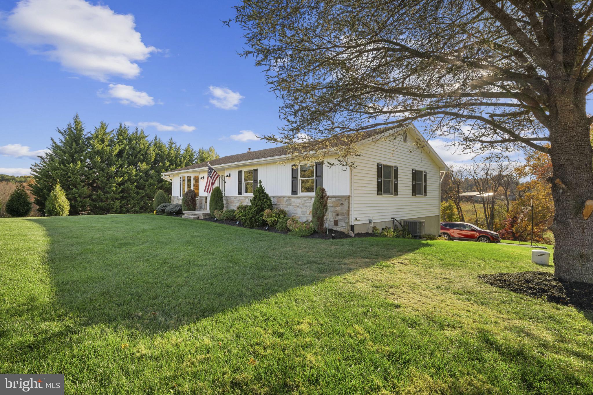 HAMPSTEAD - Residential