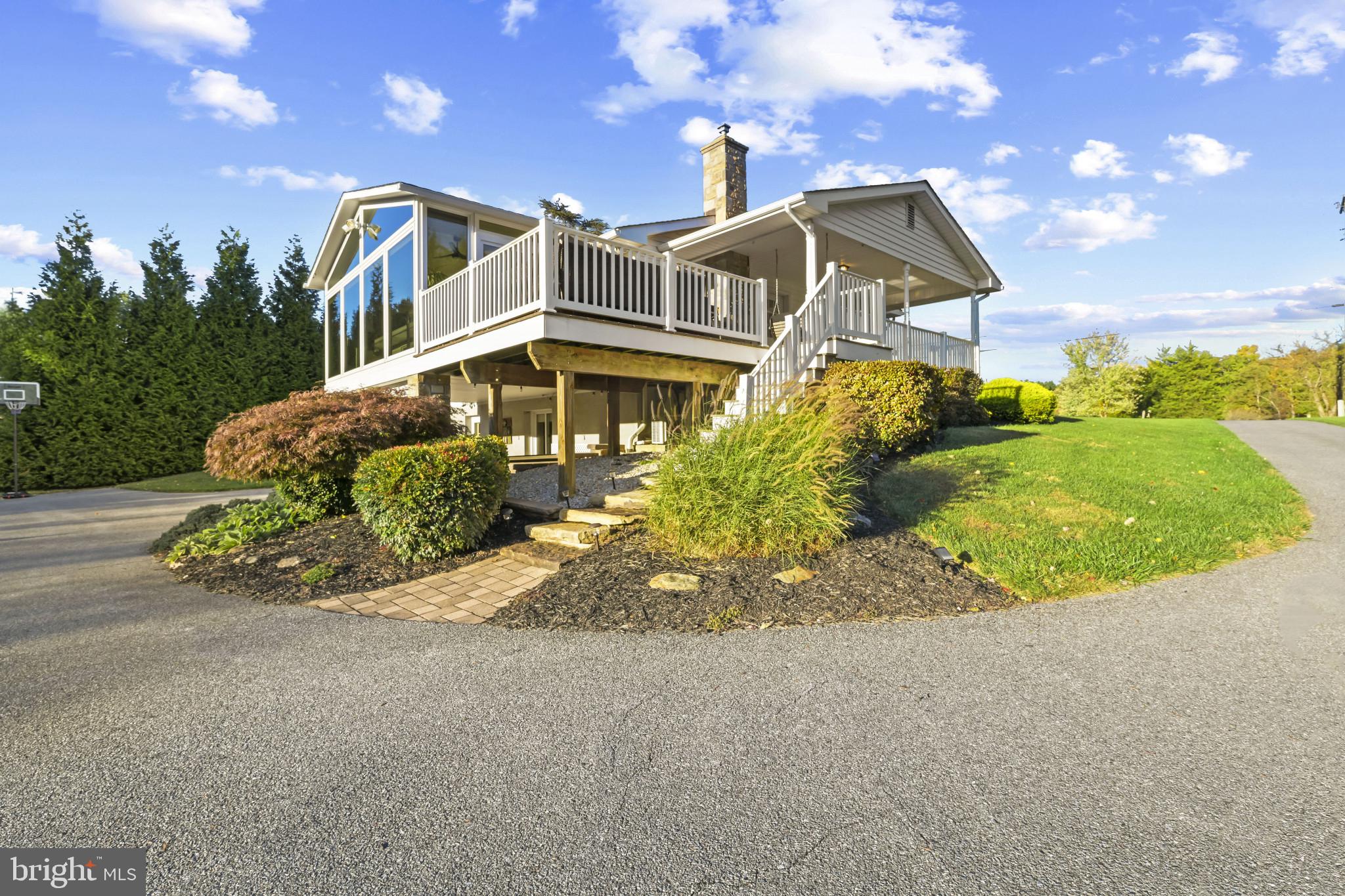 HAMPSTEAD - Residential