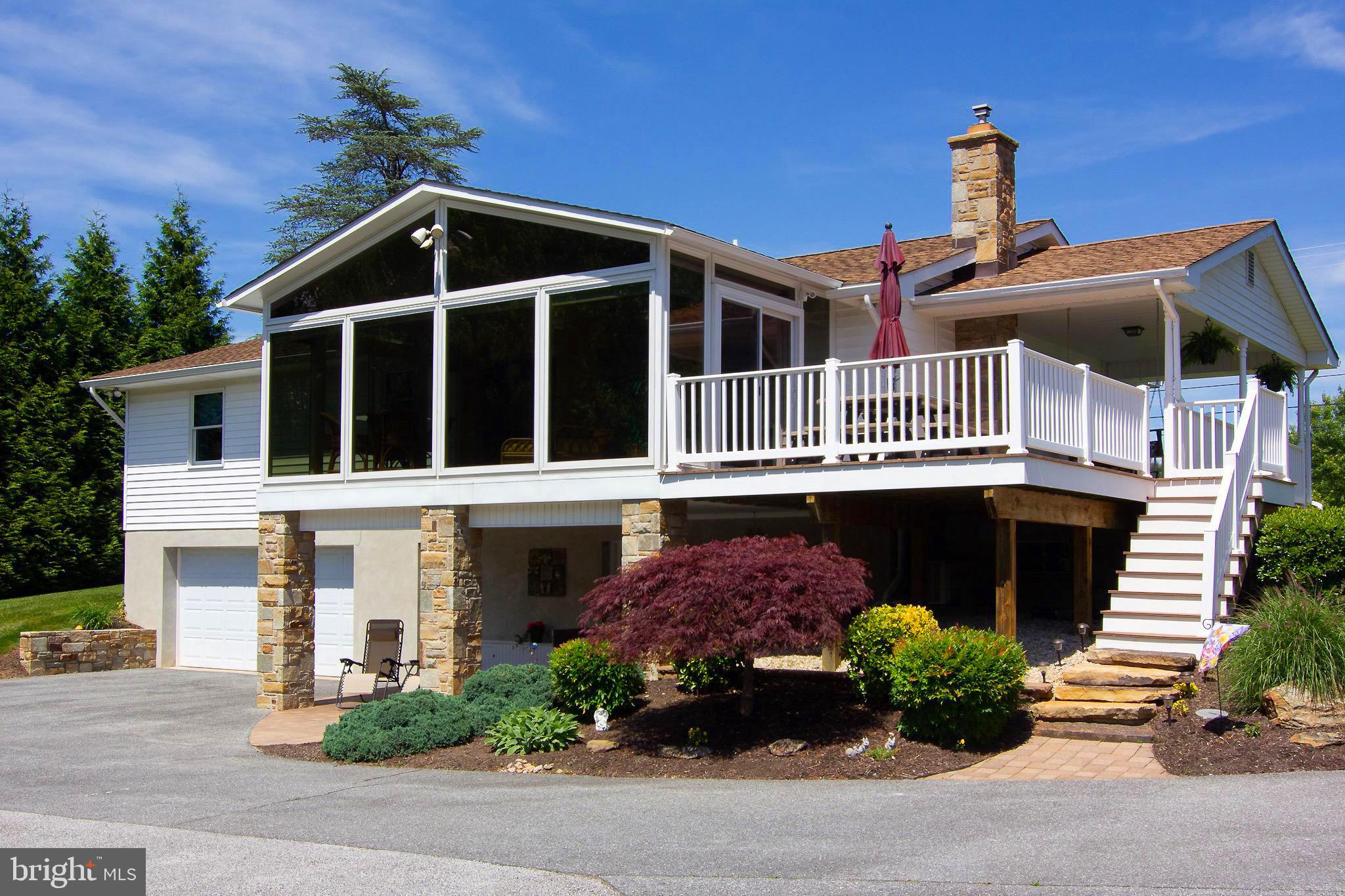 HAMPSTEAD - Residential