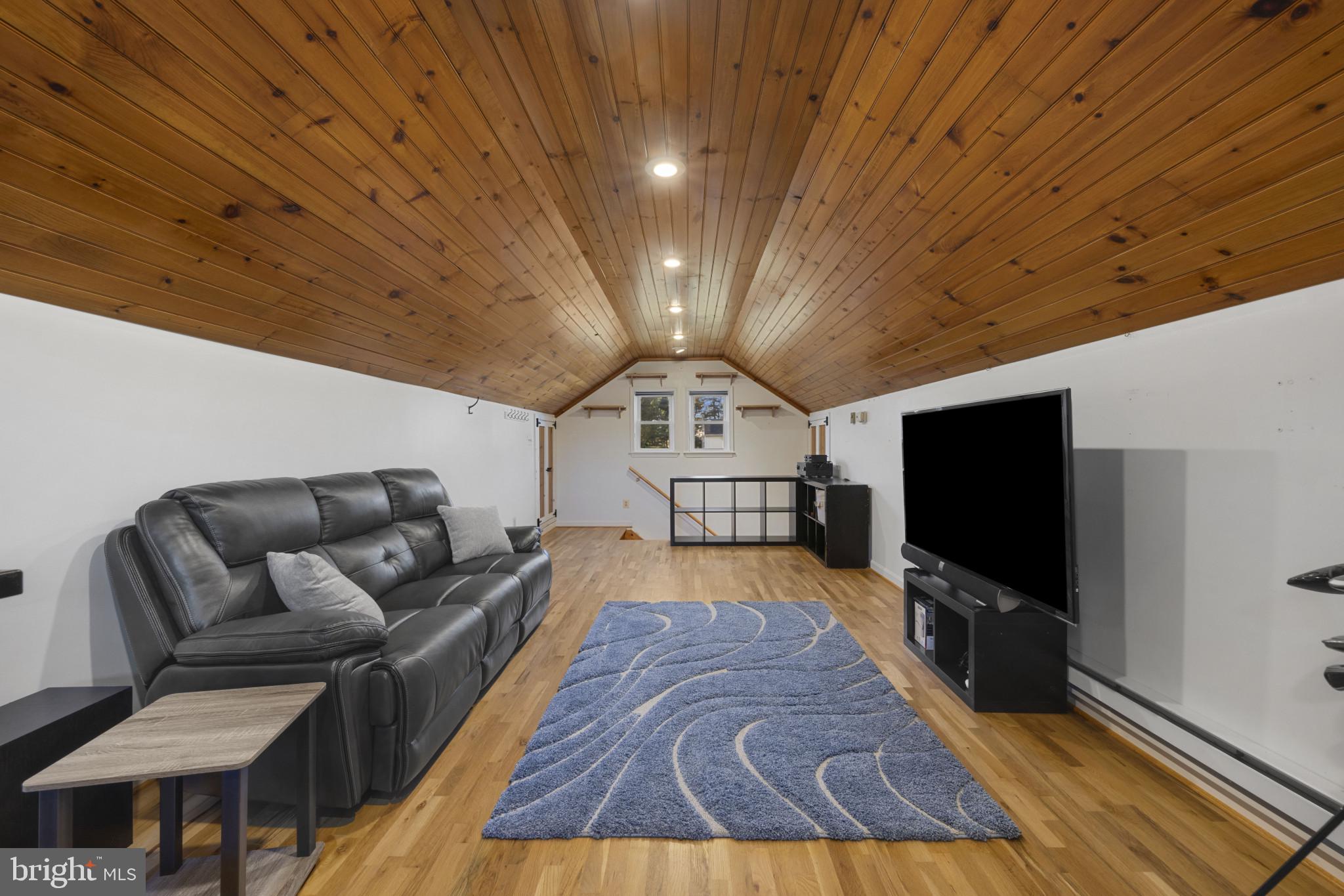 HAMPSTEAD - Residential