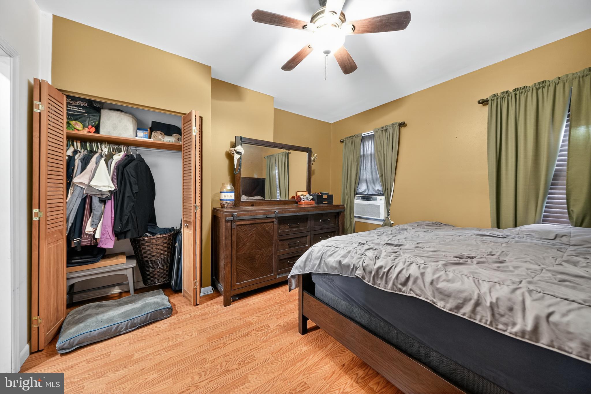 LOWER MOYAMENSING - Residential