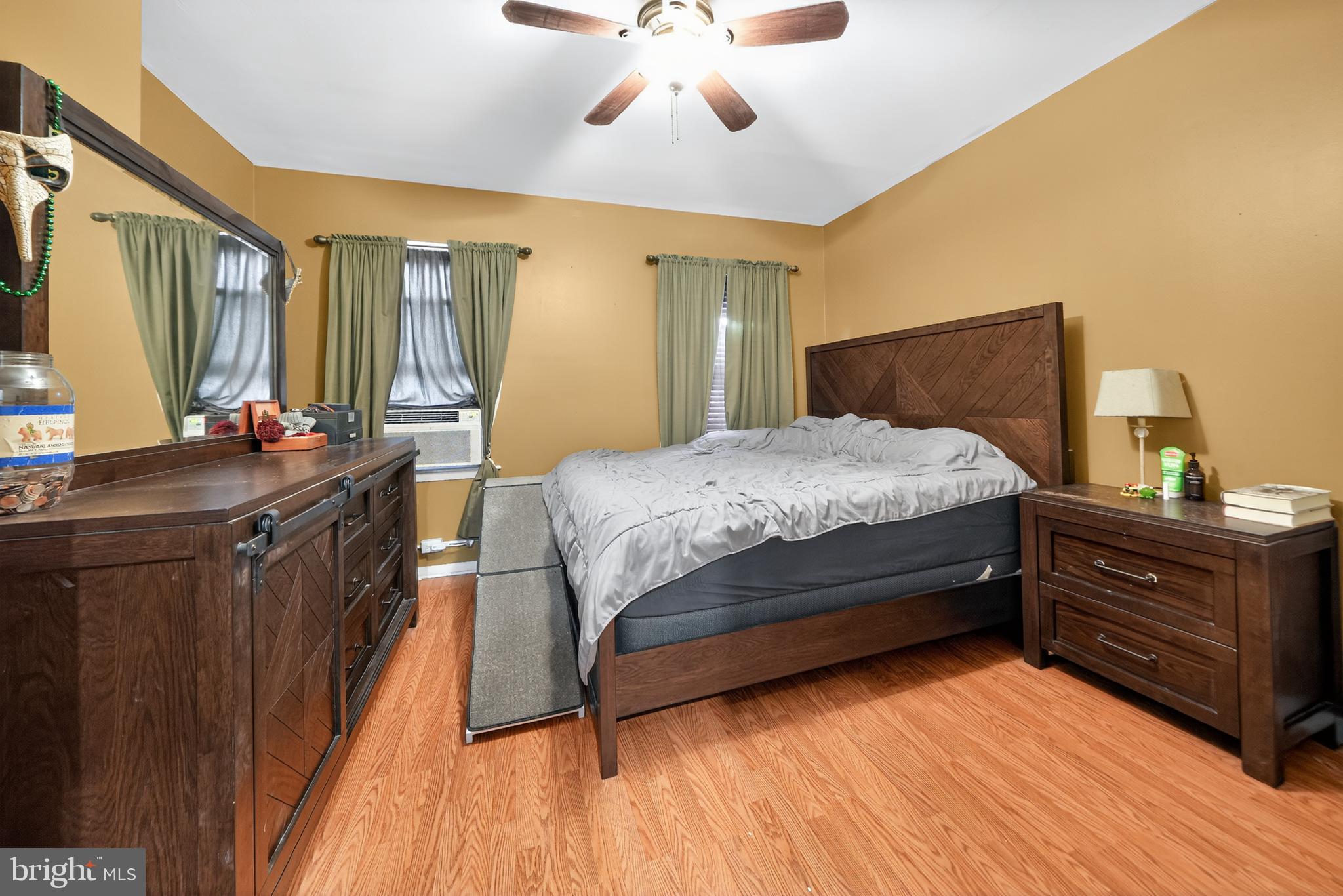 LOWER MOYAMENSING - Residential