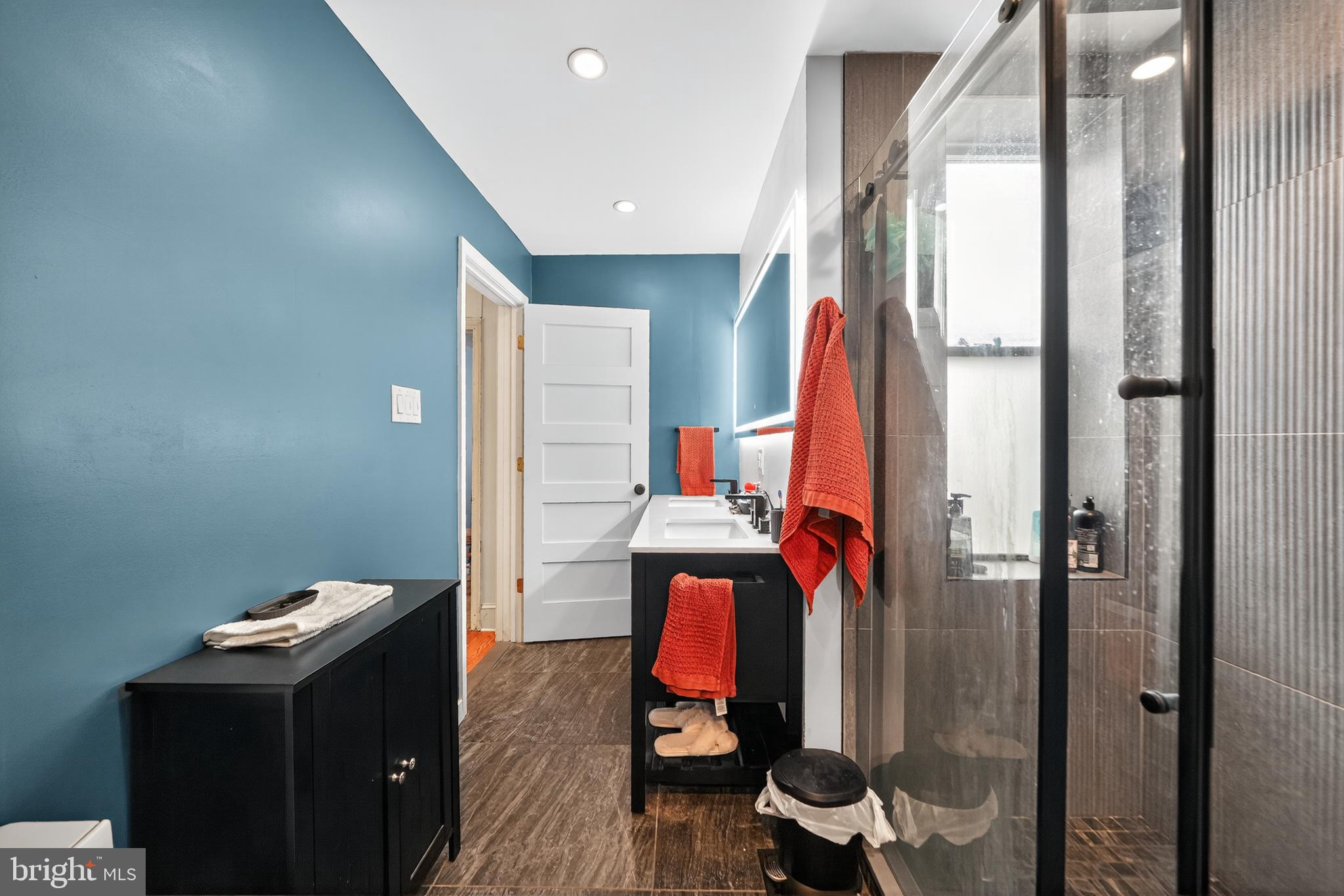 LOWER MOYAMENSING - Residential