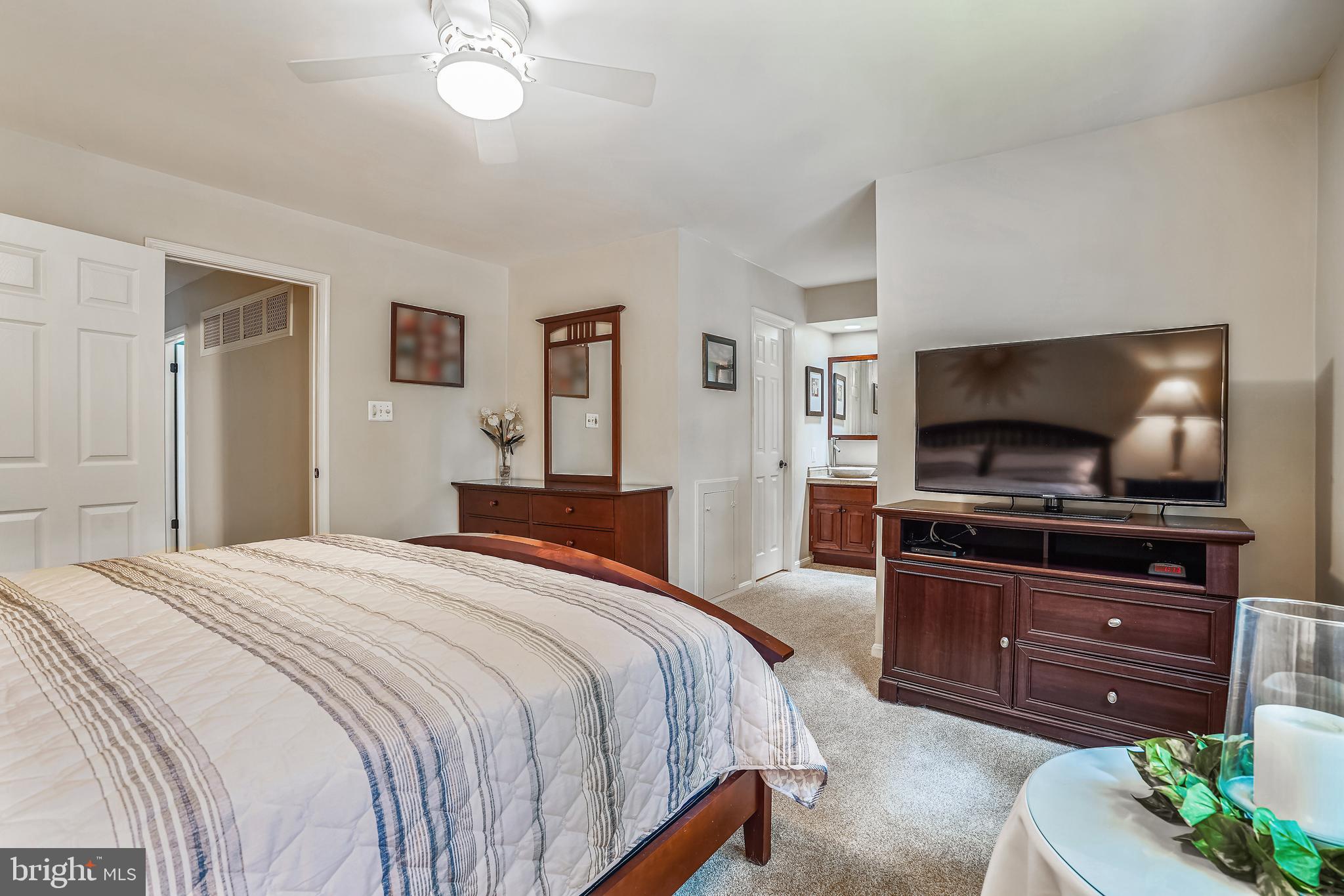 WEST SPRINGFIELD - Residential