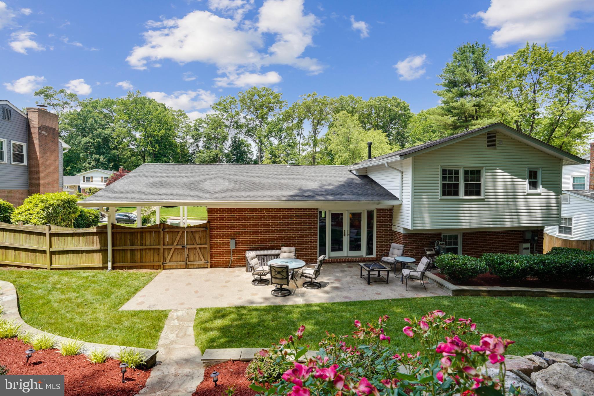 WEST SPRINGFIELD - Residential