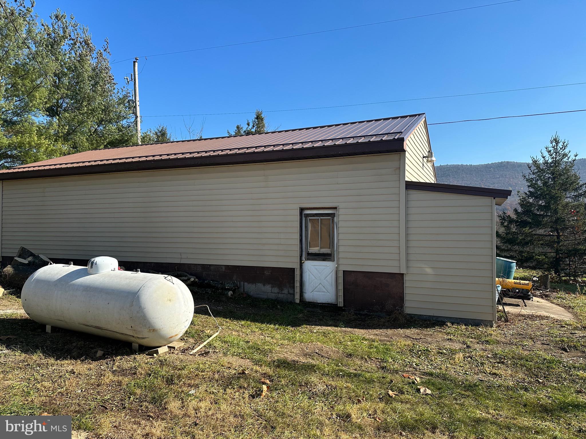 METAL TWP - Residential