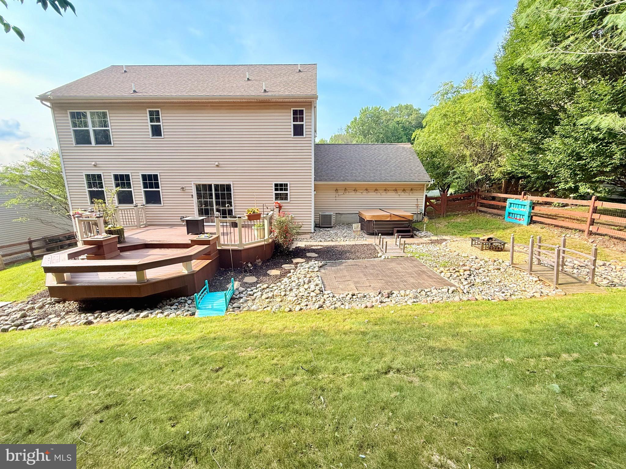 3144 SILBURY HL HILL