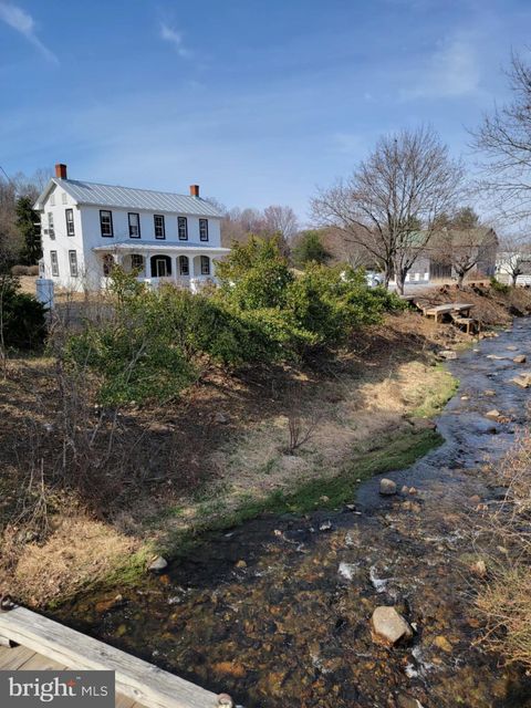 Homes For Sale - 5865 Gooney Manor Loop<br/> Warren County, BENTONVILLE, VA 22610