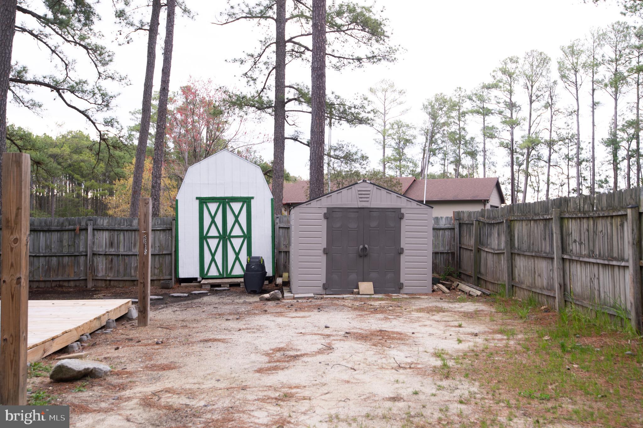 NECK DISTRICT/HUDSON - Residential