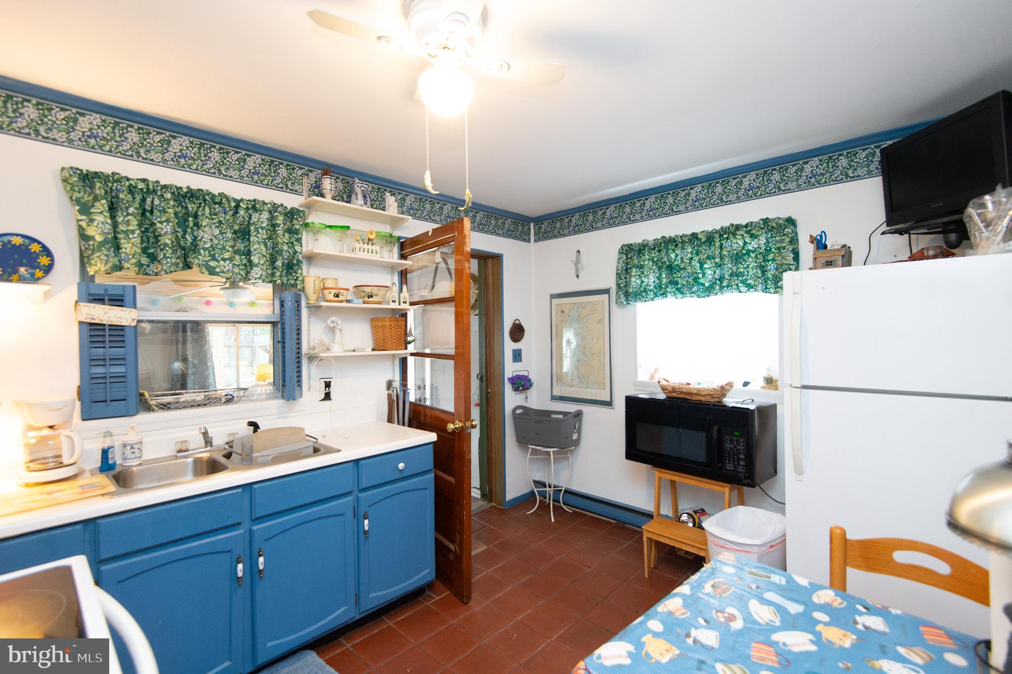 NECK DISTRICT/HUDSON - Residential