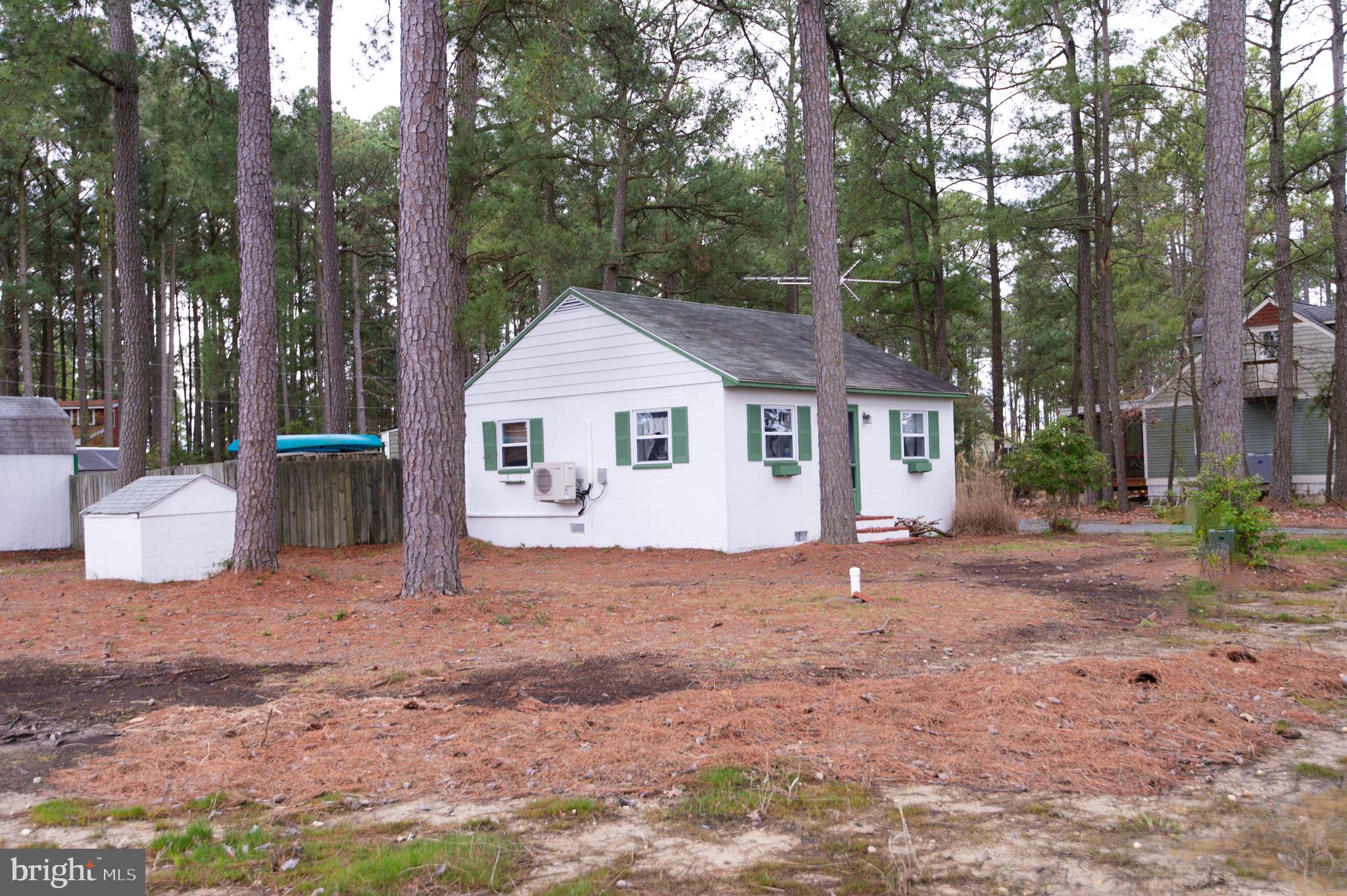 NECK DISTRICT/HUDSON - Residential