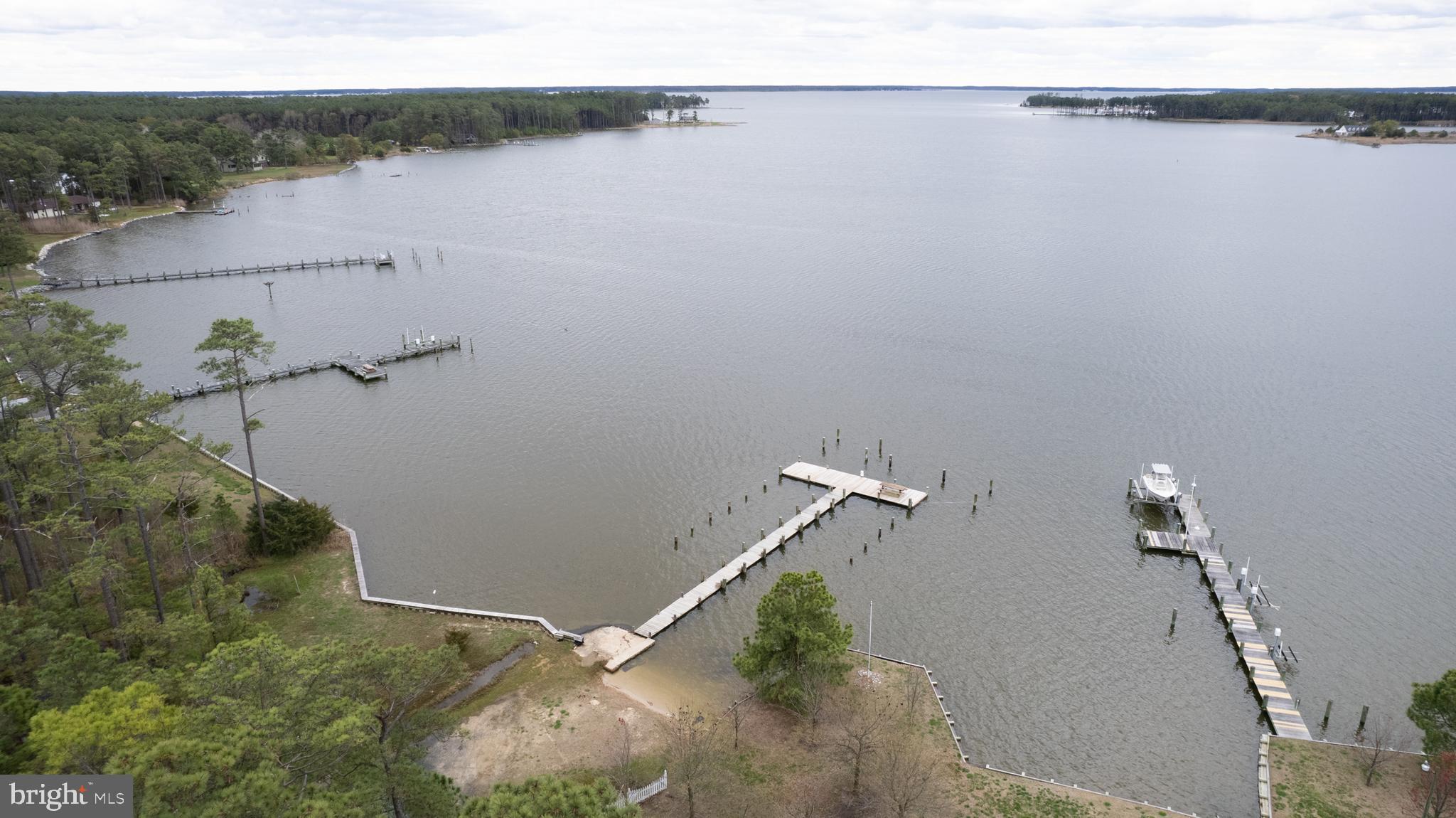 NECK DISTRICT/HUDSON - Residential