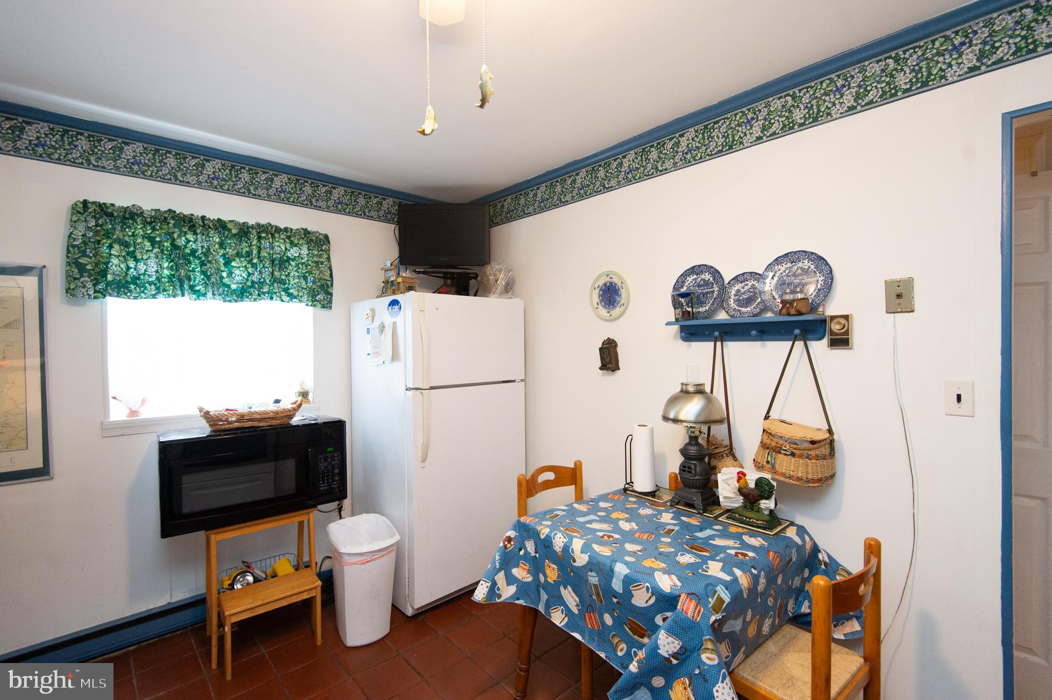 NECK DISTRICT/HUDSON - Residential