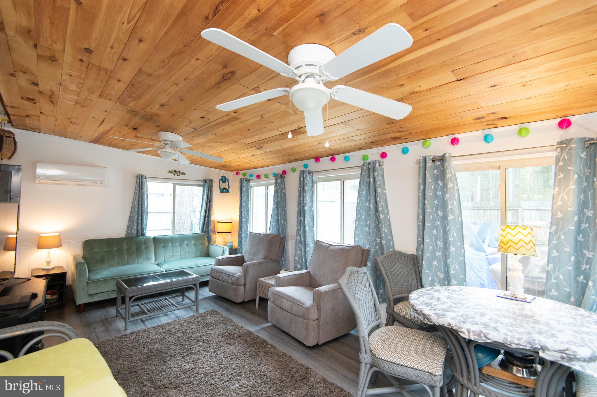 NECK DISTRICT/HUDSON - Residential