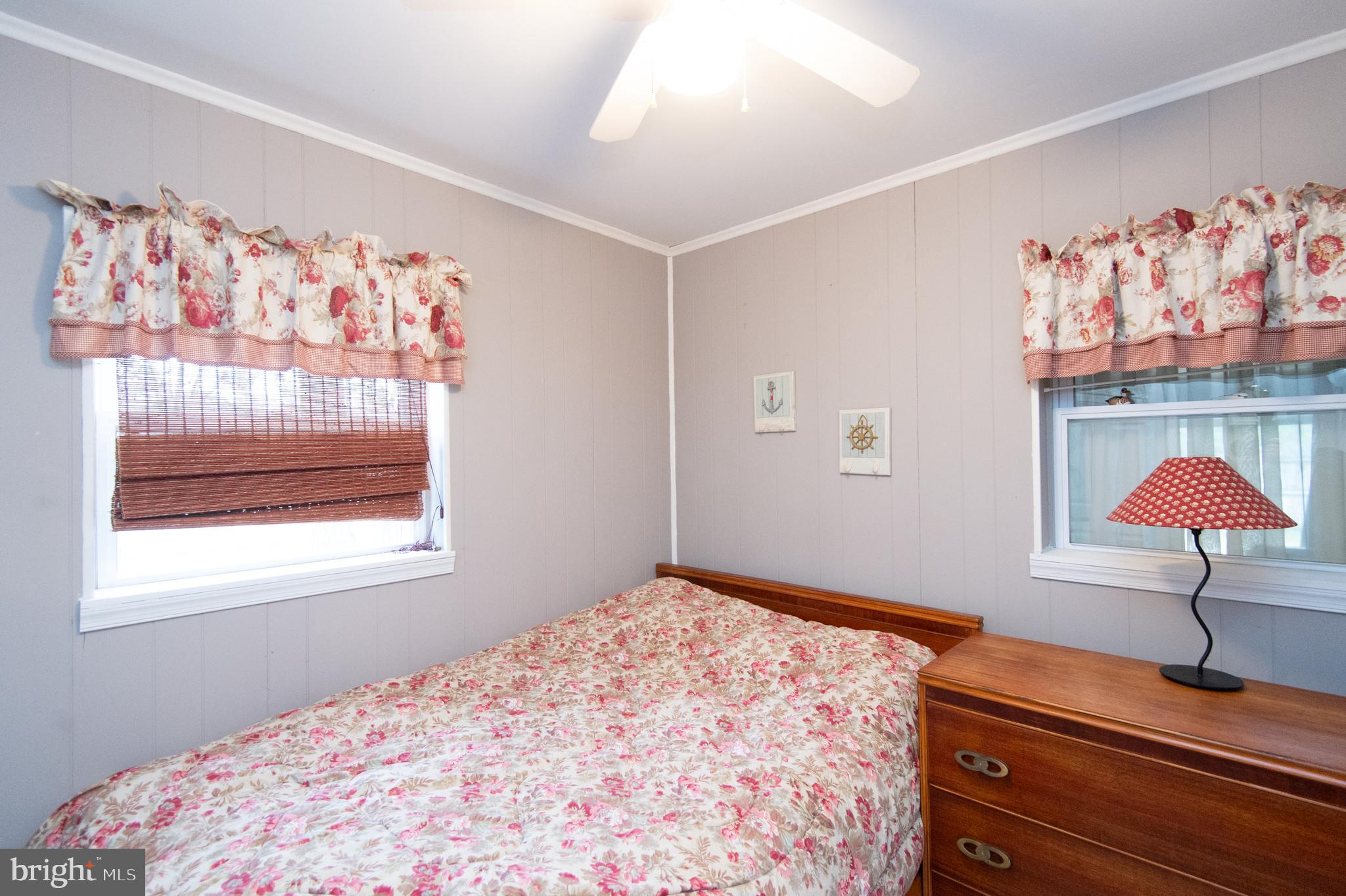 NECK DISTRICT/HUDSON - Residential