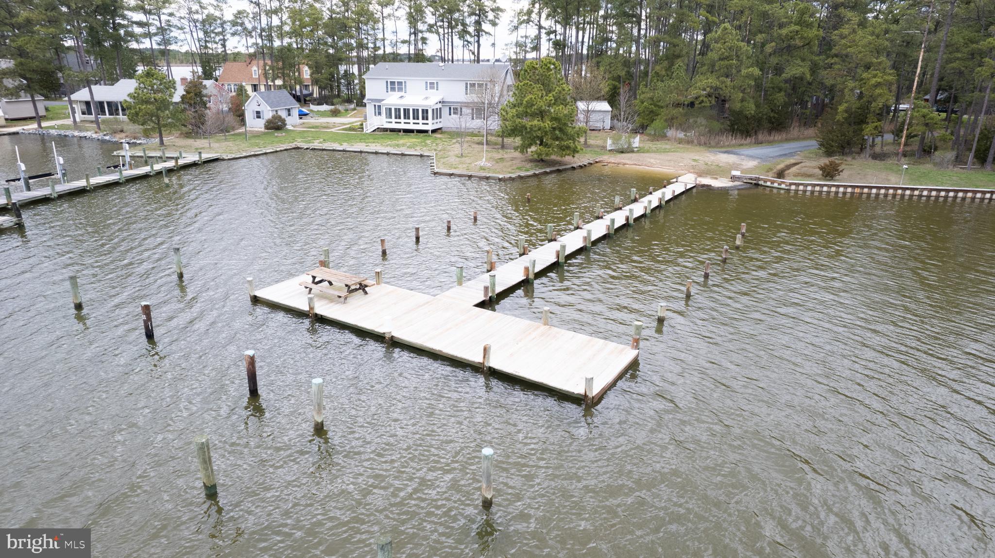 NECK DISTRICT/HUDSON - Residential