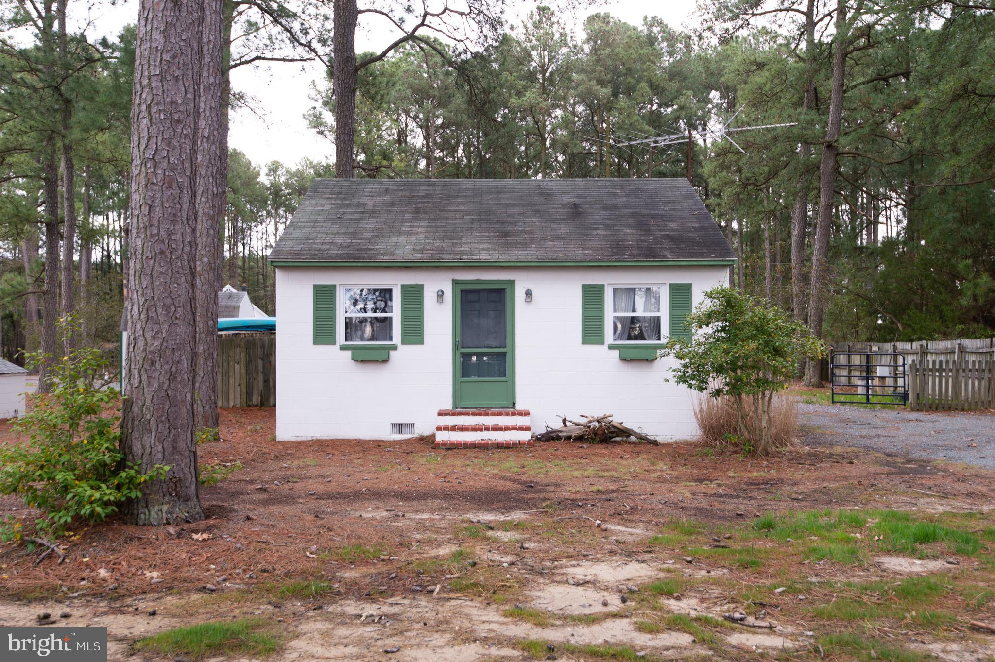 819 SEABREEZE DRIVE