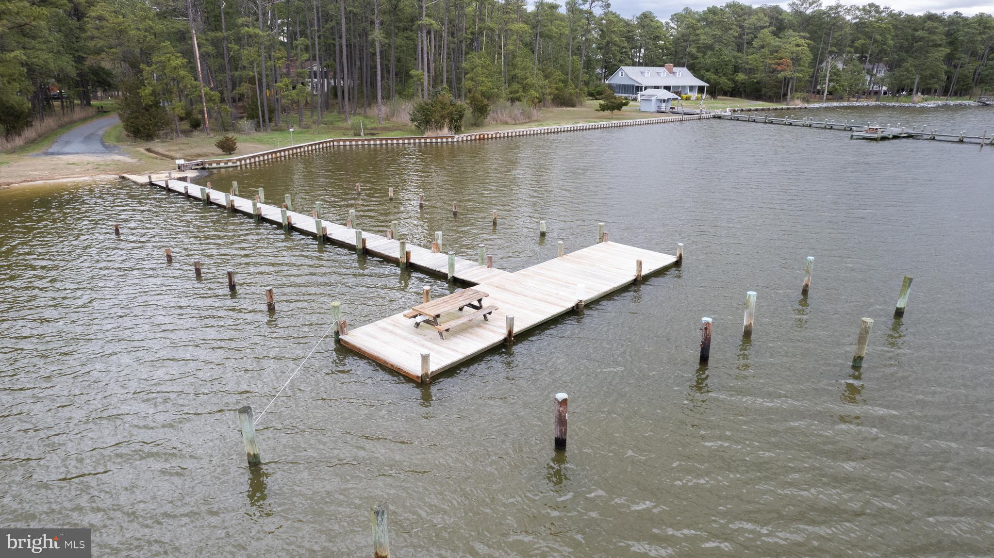 NECK DISTRICT/HUDSON - Residential