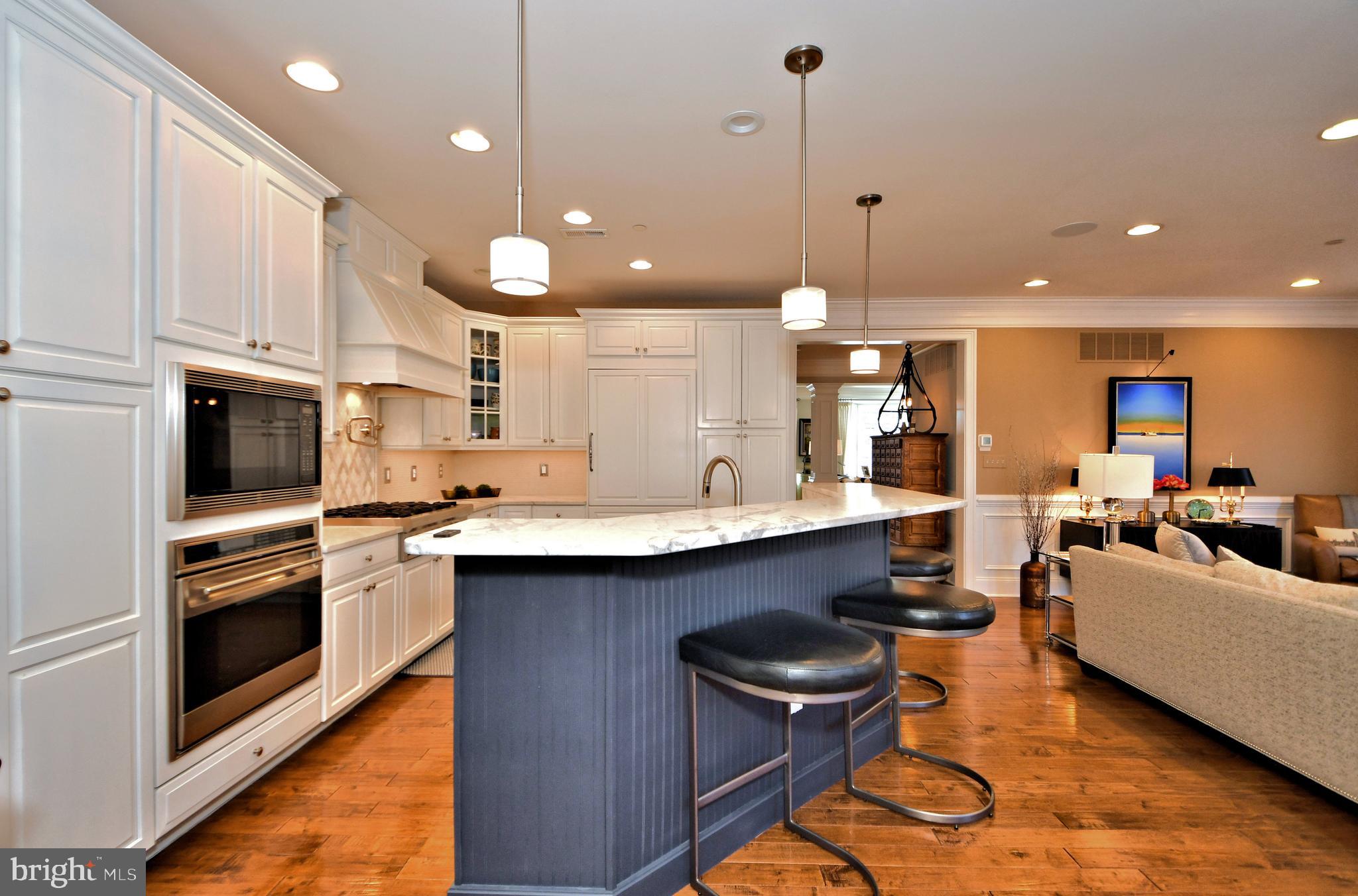 NEWTOWN STATION - Residential