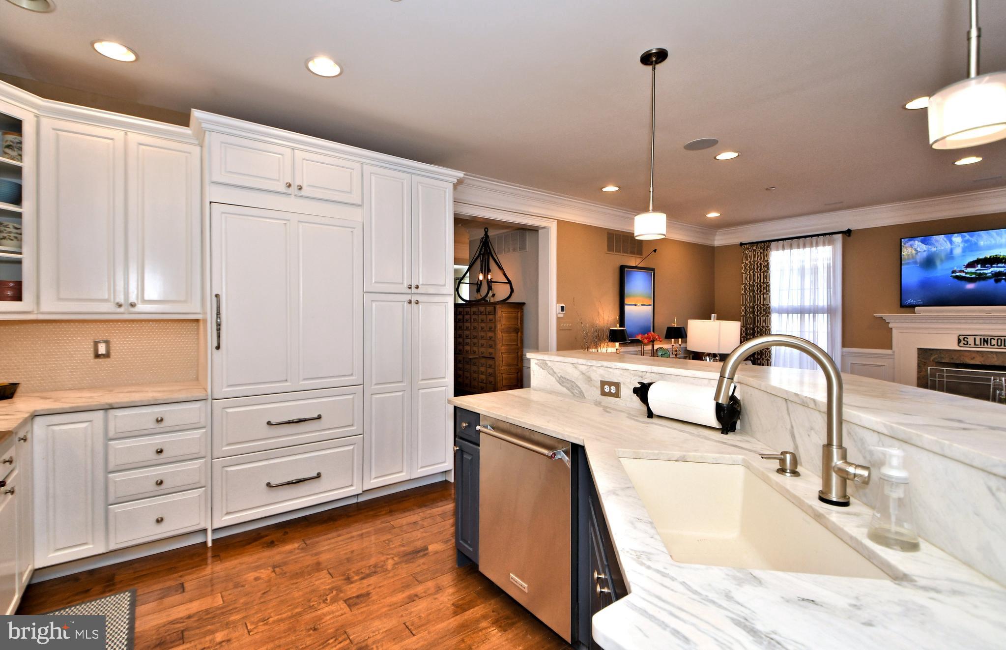 NEWTOWN STATION - Residential