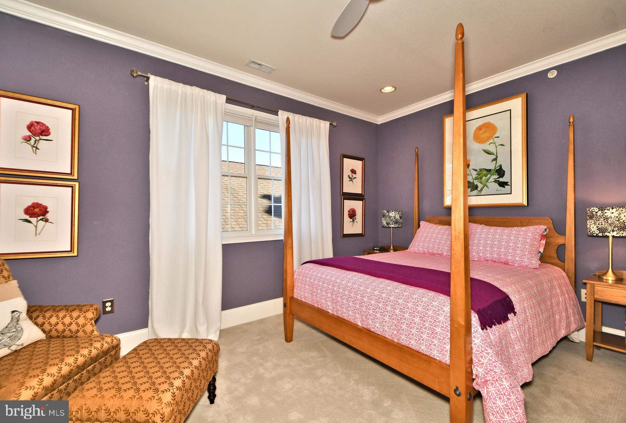 NEWTOWN STATION - Residential