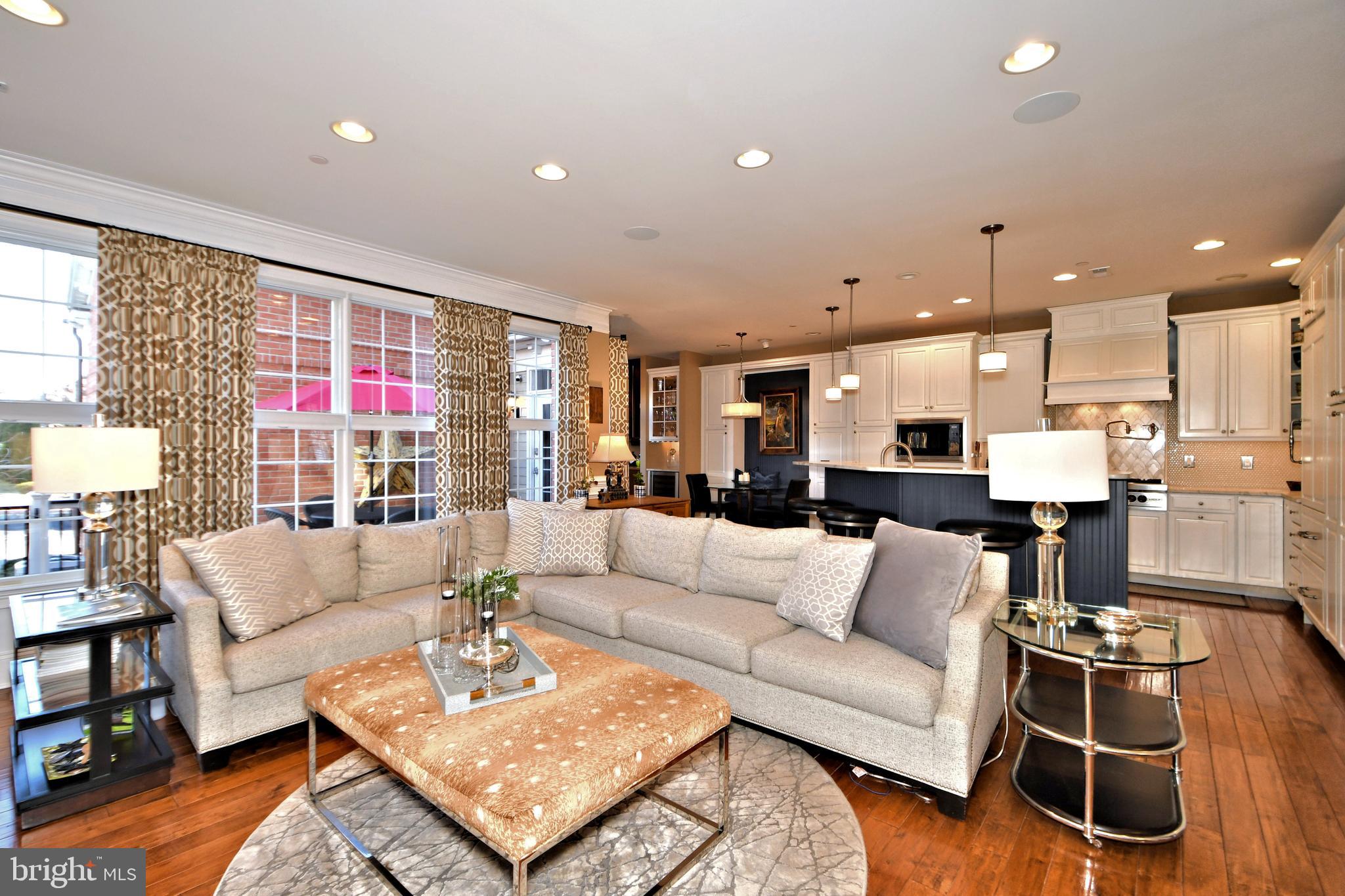 NEWTOWN STATION - Residential