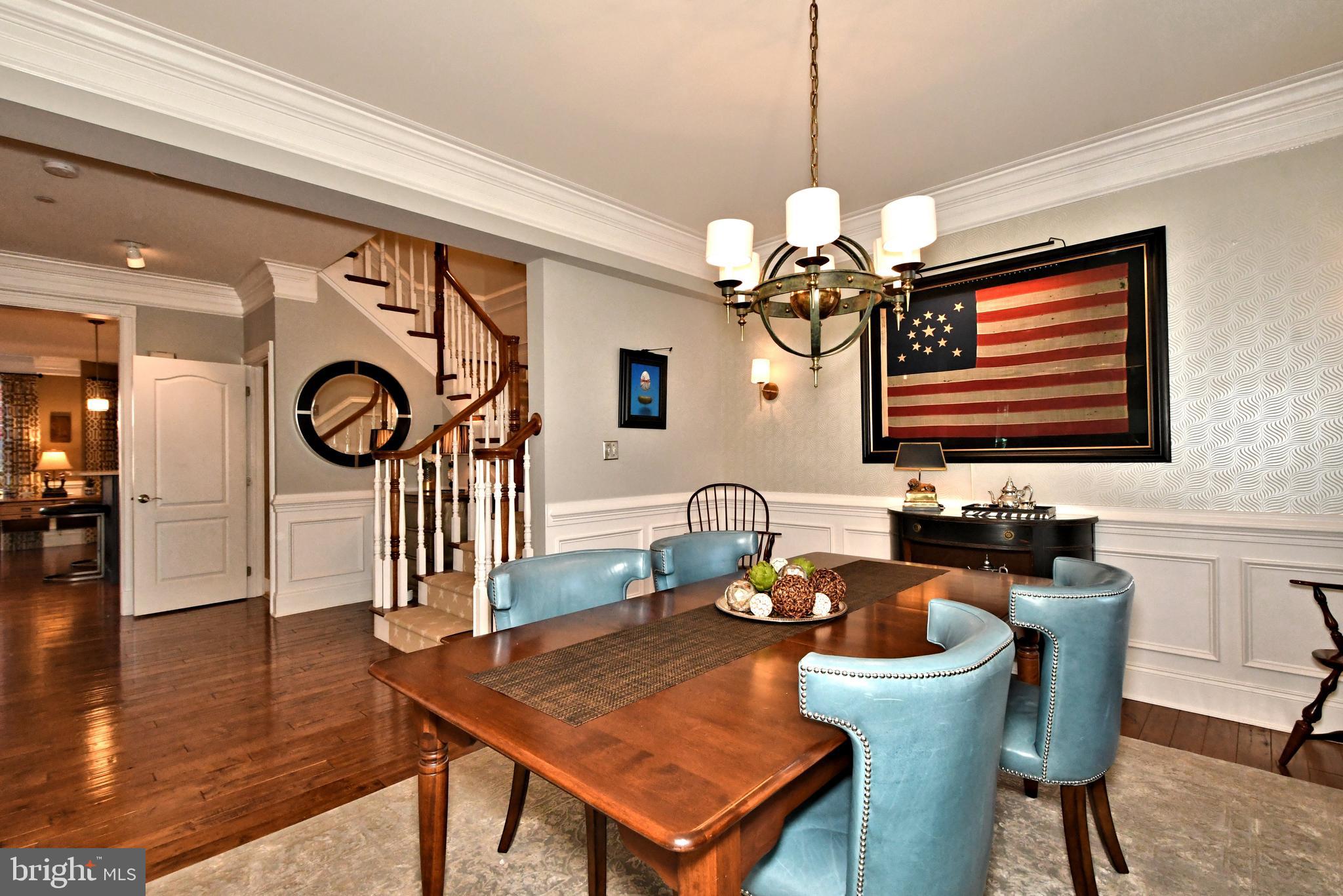 NEWTOWN STATION - Residential