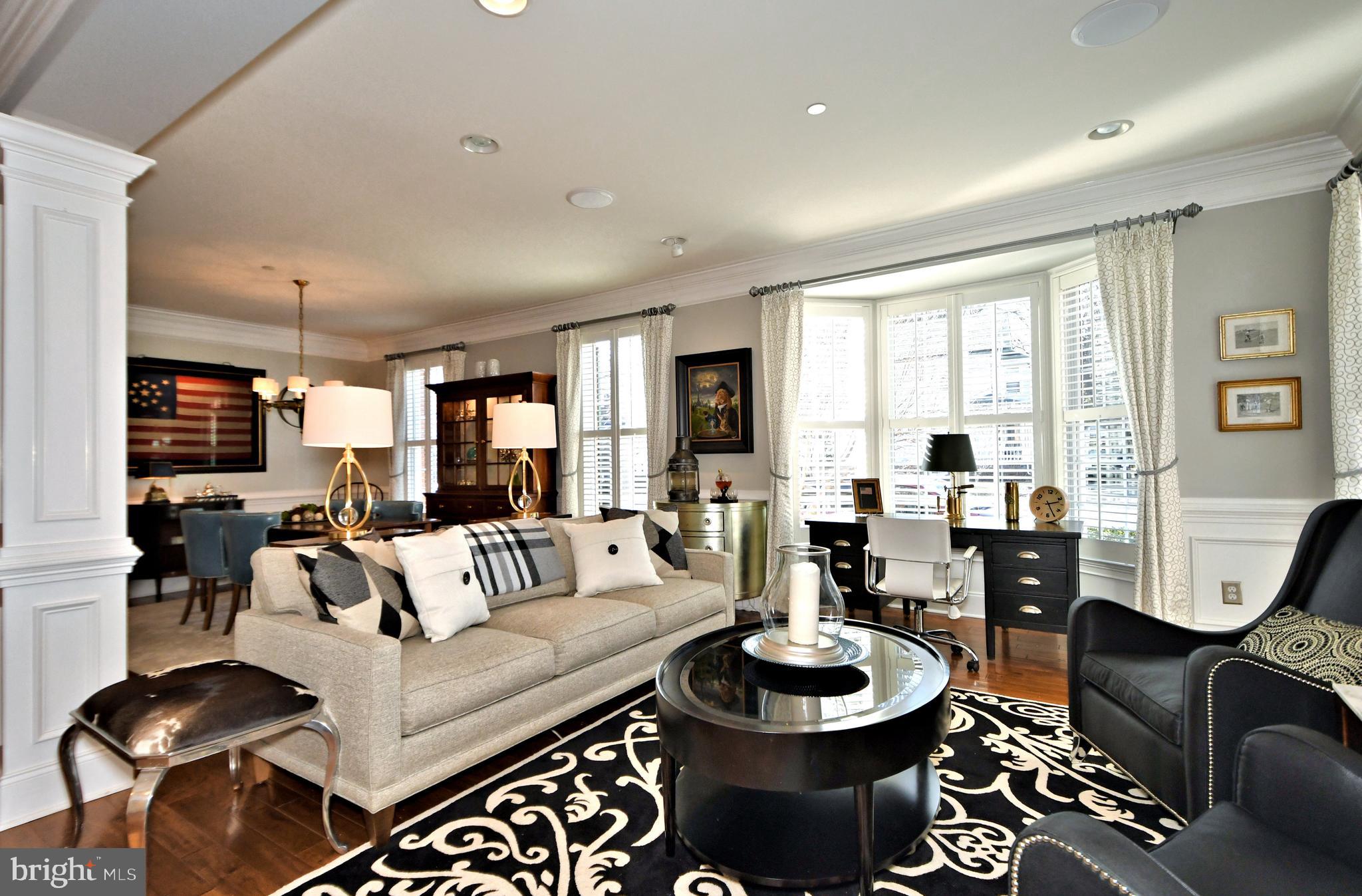 NEWTOWN STATION - Residential