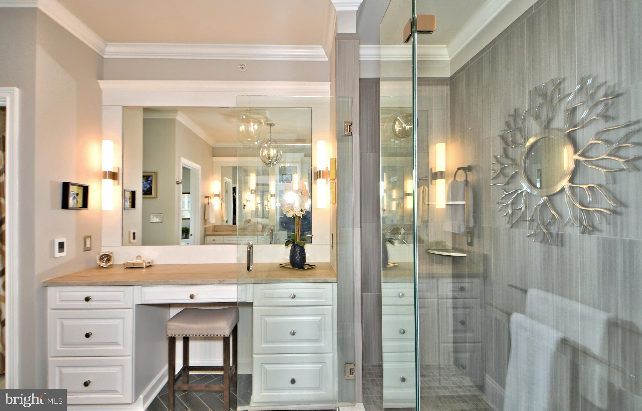 NEWTOWN STATION - Residential