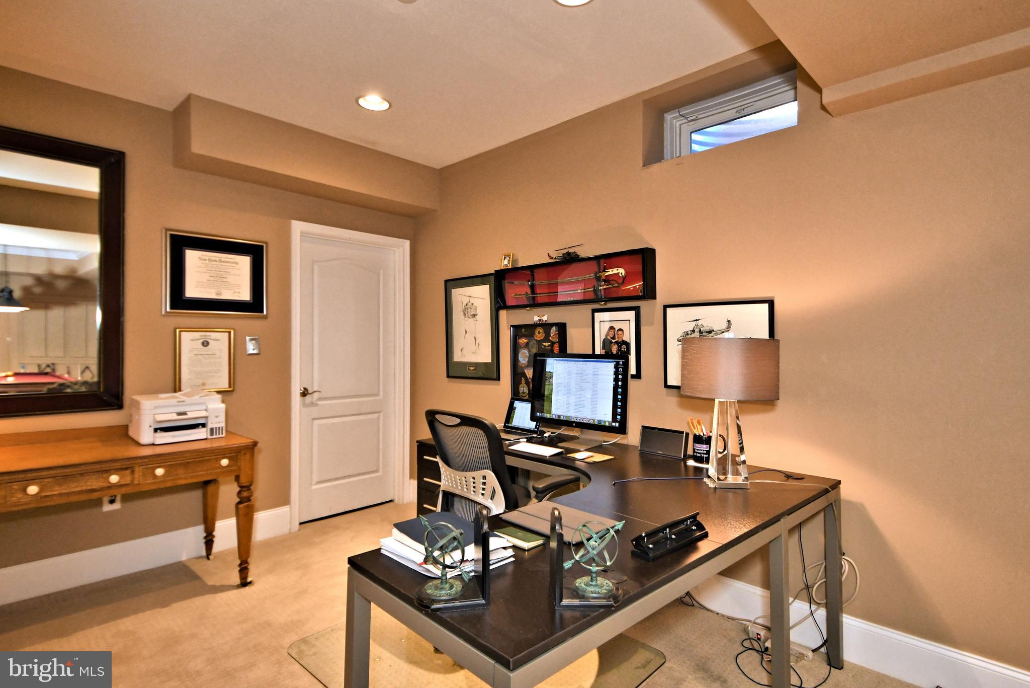 NEWTOWN STATION - Residential