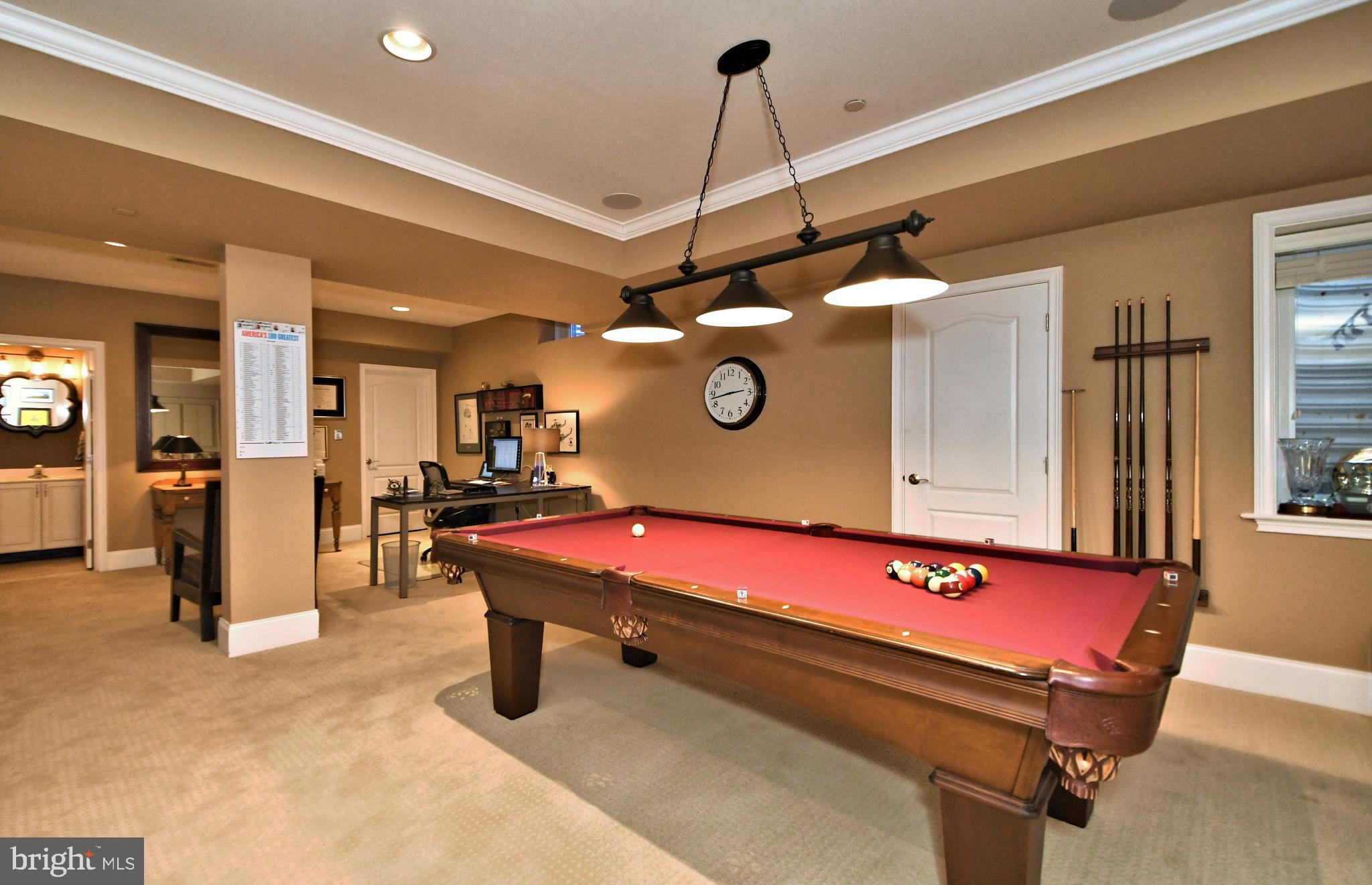 NEWTOWN STATION - Residential