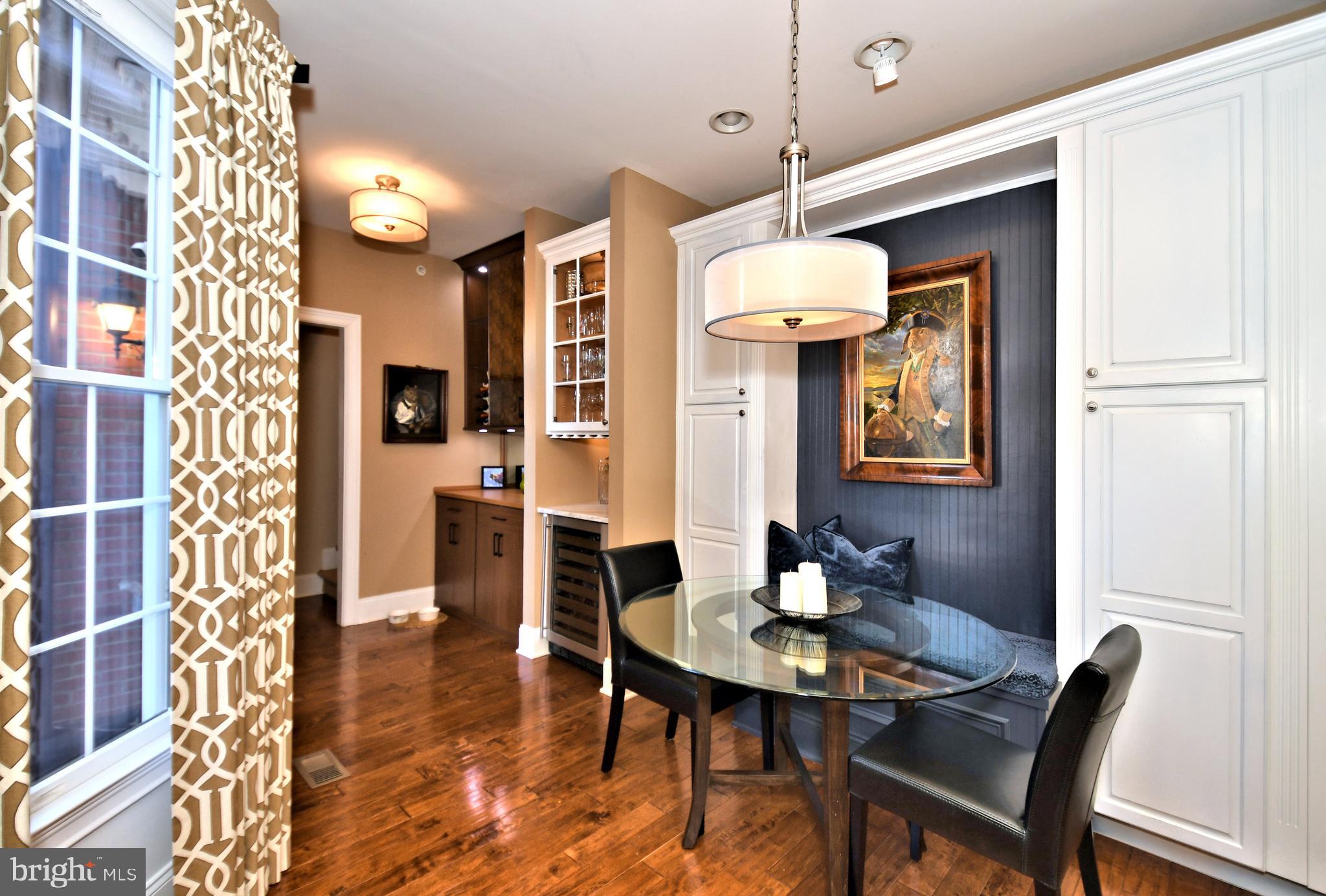 NEWTOWN STATION - Residential