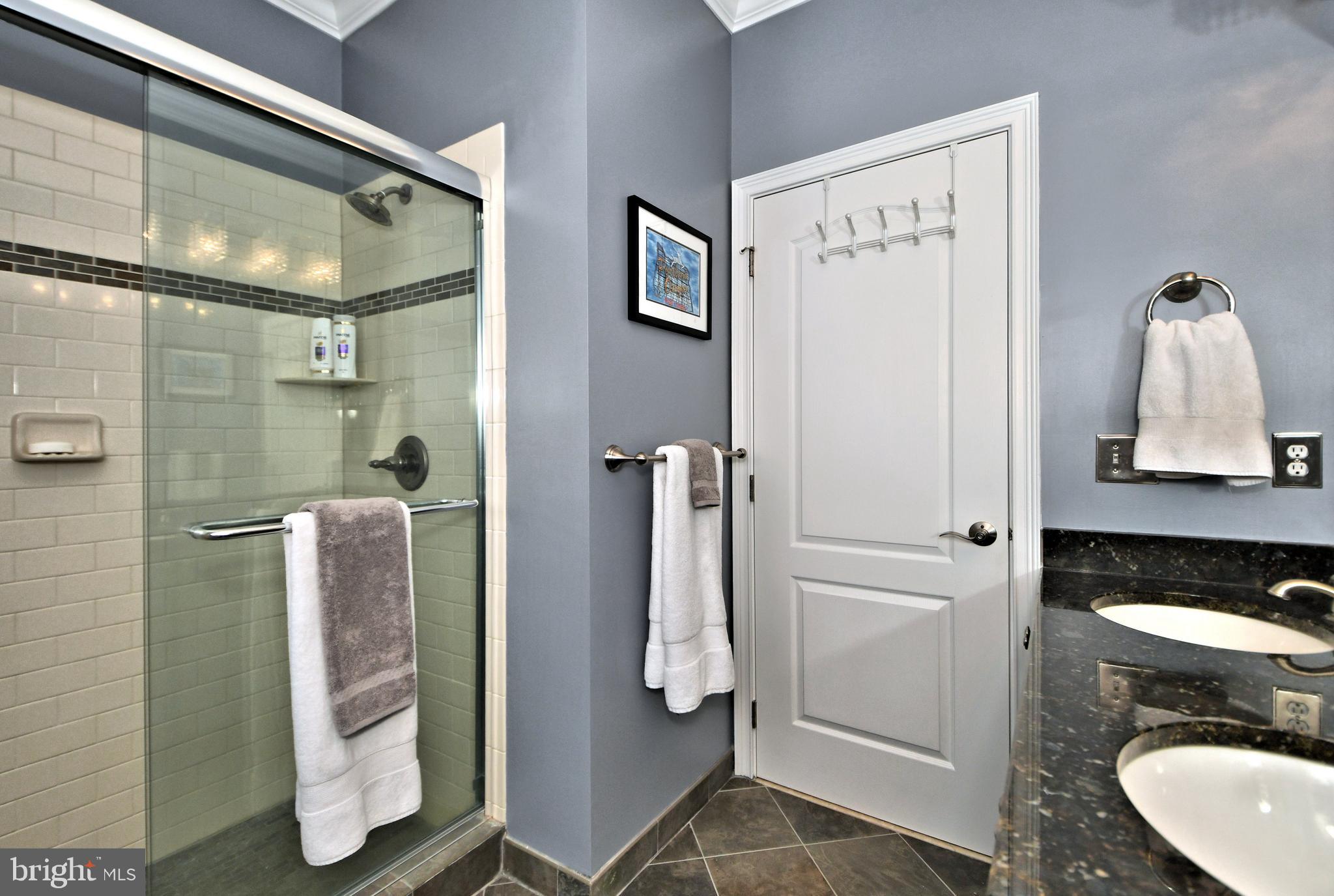 NEWTOWN STATION - Residential